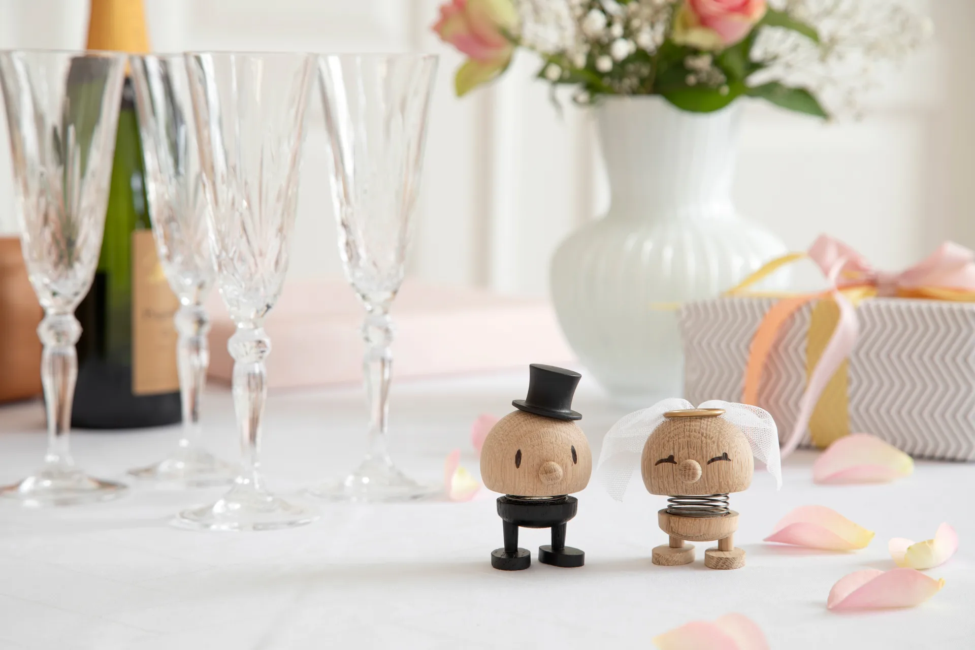 Figura Hoptimista Noivo D, Raw carvalho Hoptimist