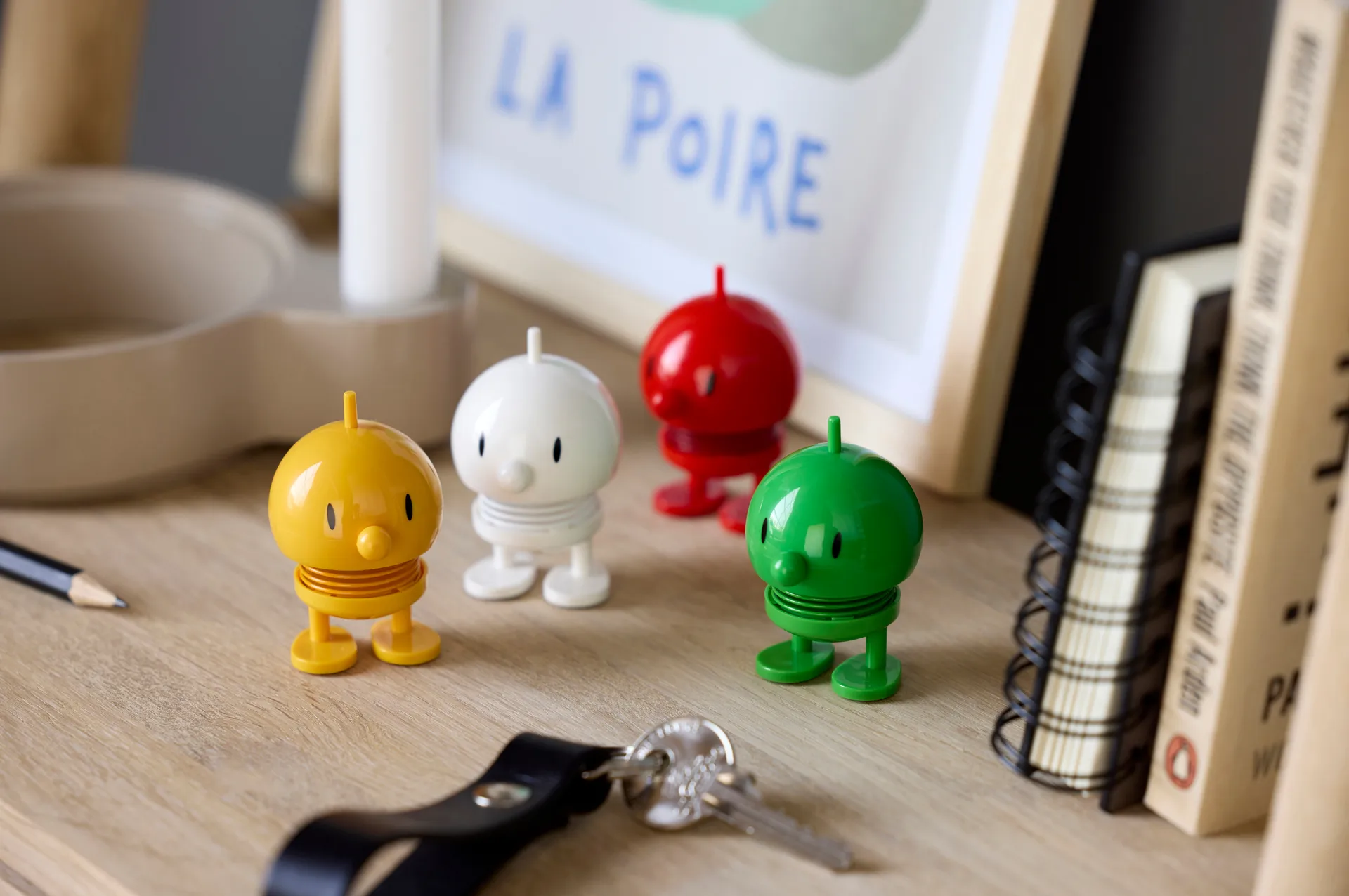 Hoptimist Bumble figura XS, Branco Hoptimist