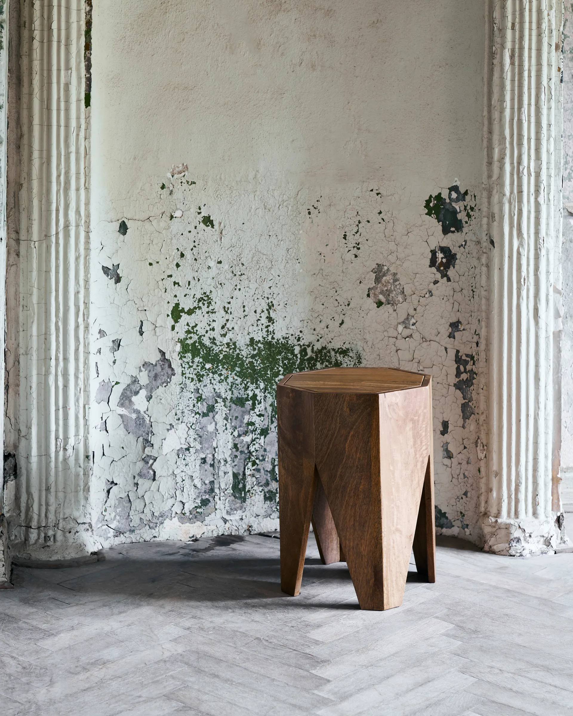 Banqueta Okta 33x45 cm, Mangueira House Doctor