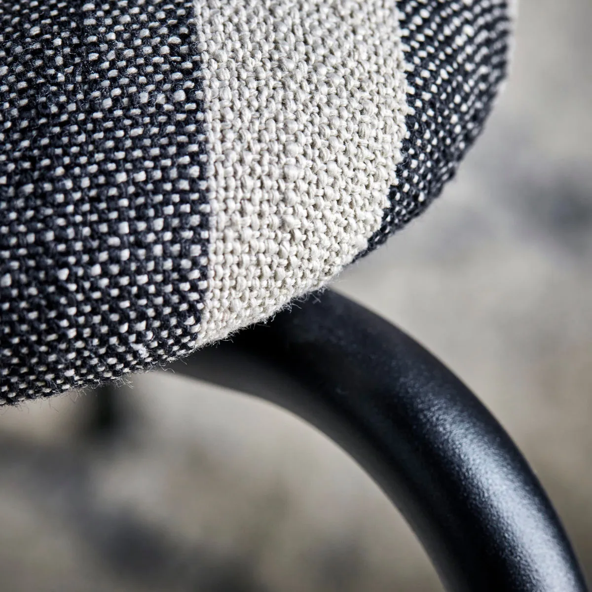 Cadeira Longa com estrutura de aço, Preto e branco House Doctor