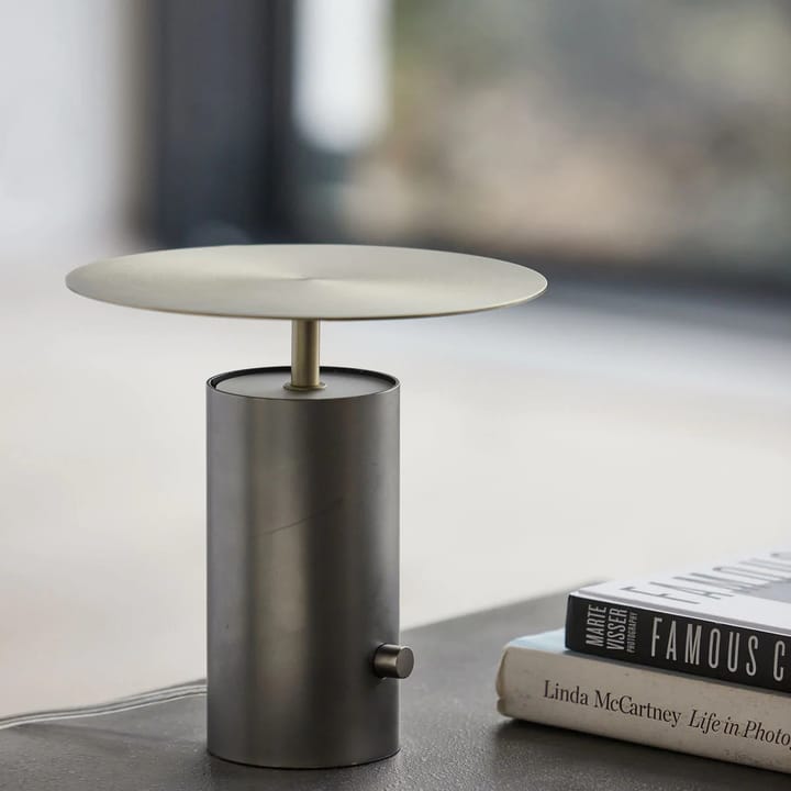 Candeeiro de mesa Tacker, Gunmetal House Doctor