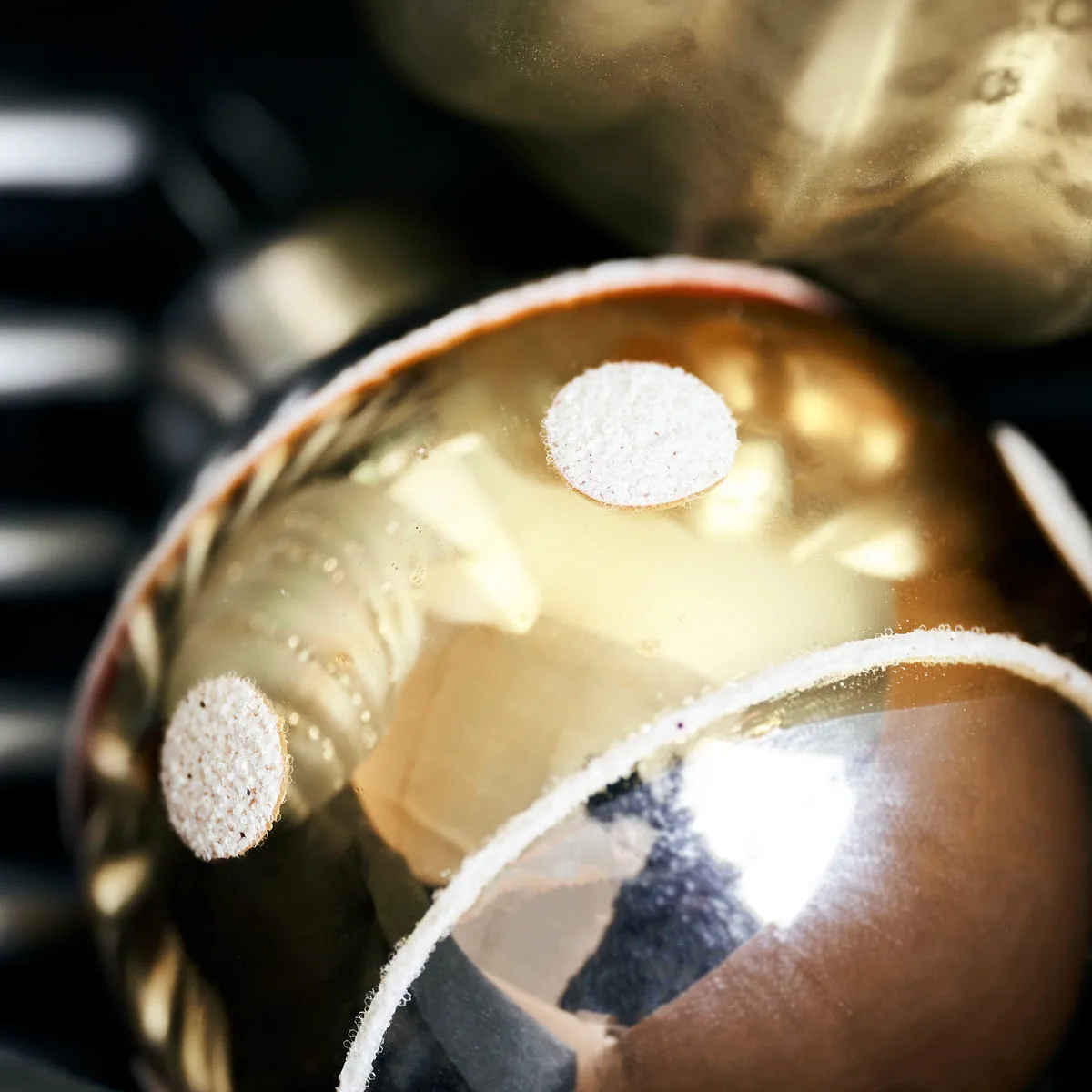 Decoração de árvore de Natal Glowi Ø4 cm 6 un., Dourado House Doctor