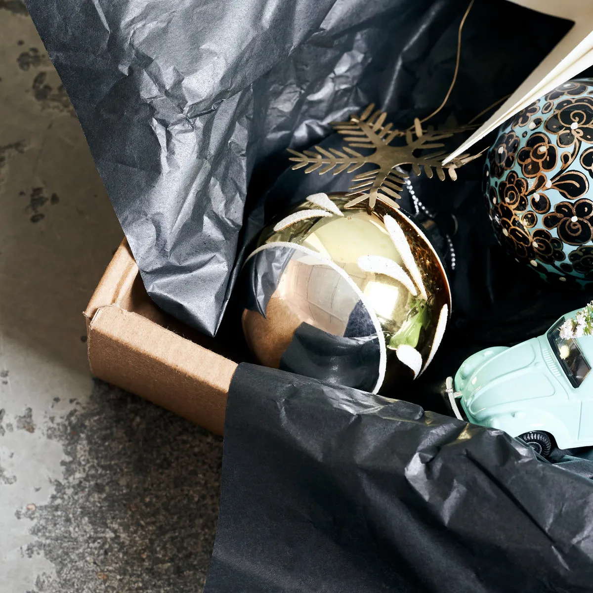 Decoração de árvore de Natal Glowi Ø4 cm 6 un., Dourado House Doctor