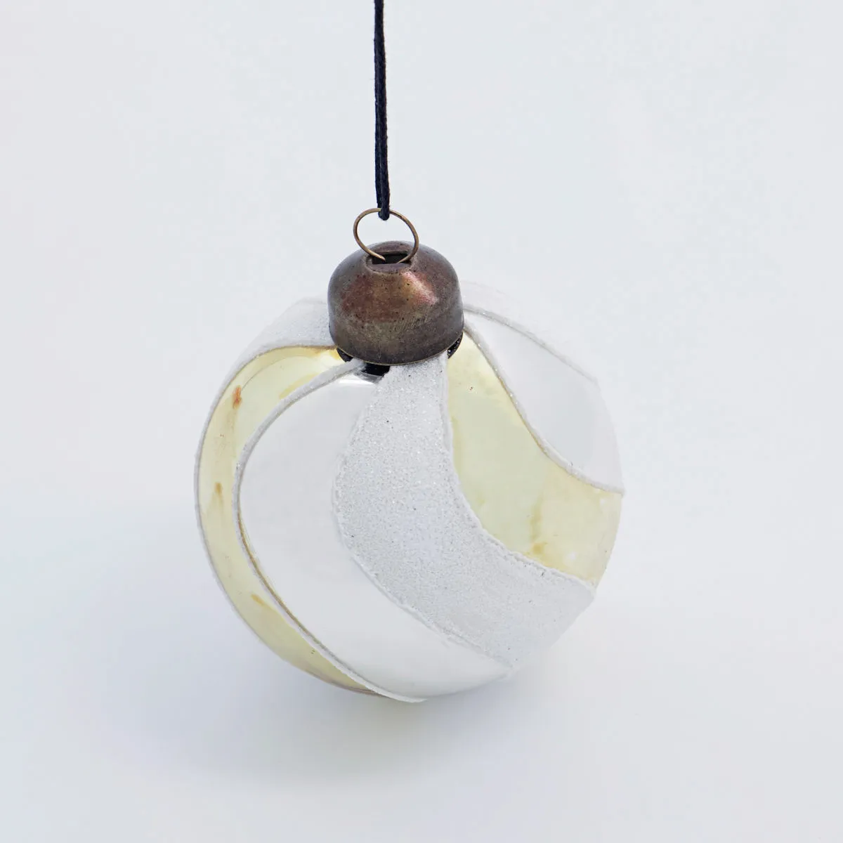 Decoração de árvore de Natal Glowi Ø6 cm 6 un., Dourado House Doctor