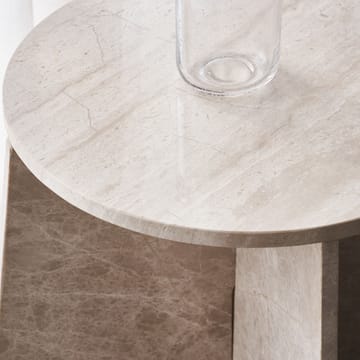 Mesa de apoio Marb 48x48x40 cm - Mármore bege - House Doctor