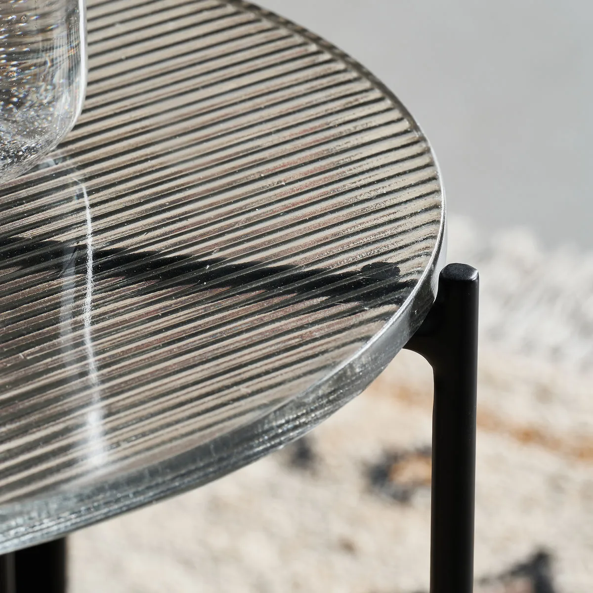 Mesa de apoio Tamu Ø32x50 cm, Preto-vidro House Doctor