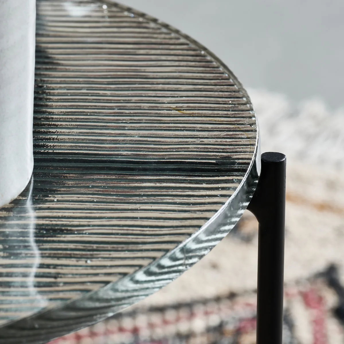 Mesa de apoio Tamu Ø40x40 cm, Preto-vidro House Doctor