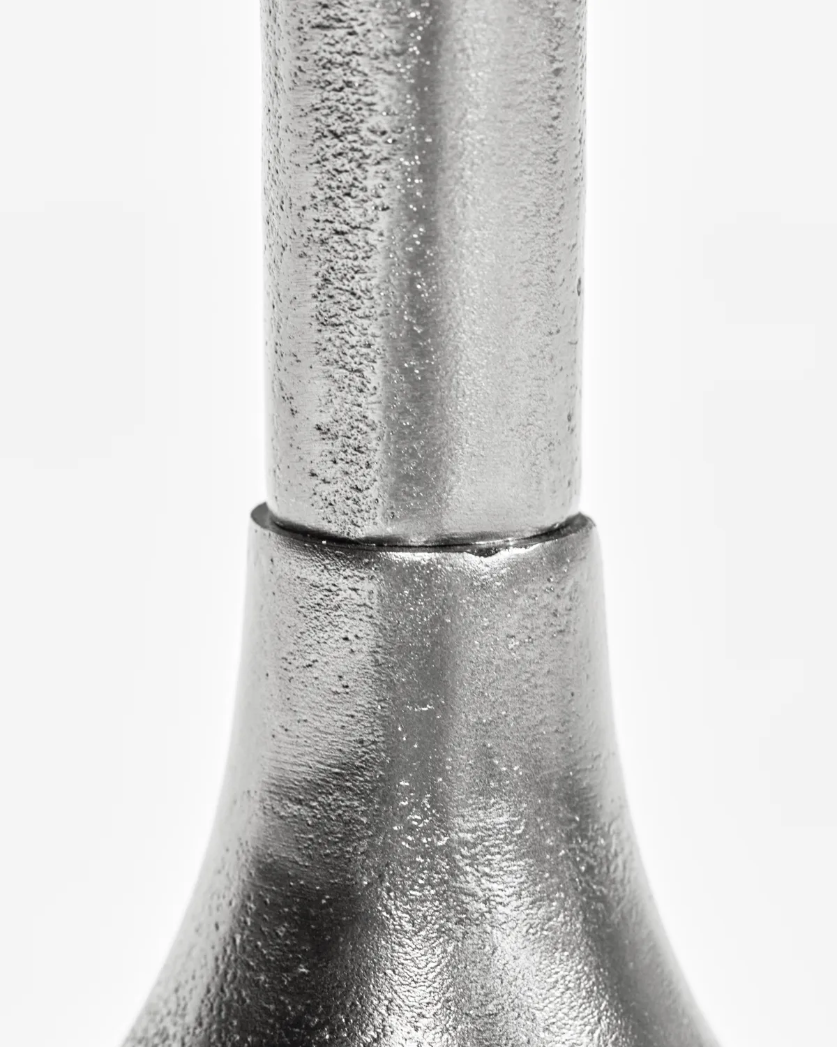 Mesa lateral Pan, Acabamento prateado House Doctor