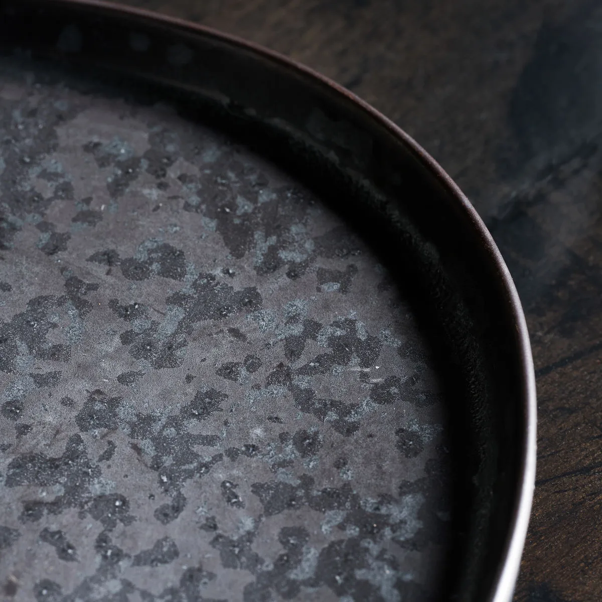 Prato de servir Pion 19,6x31 cm, Preto-castanho House Doctor