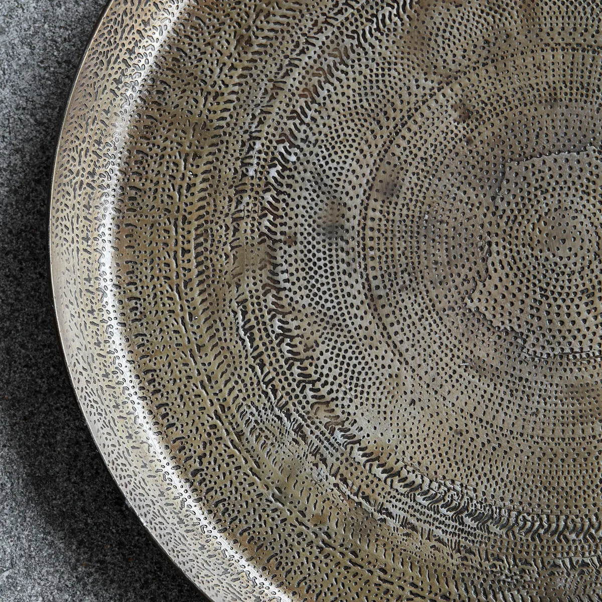 Tabuleiro Jhansi Ø29 cm, latão House Doctor