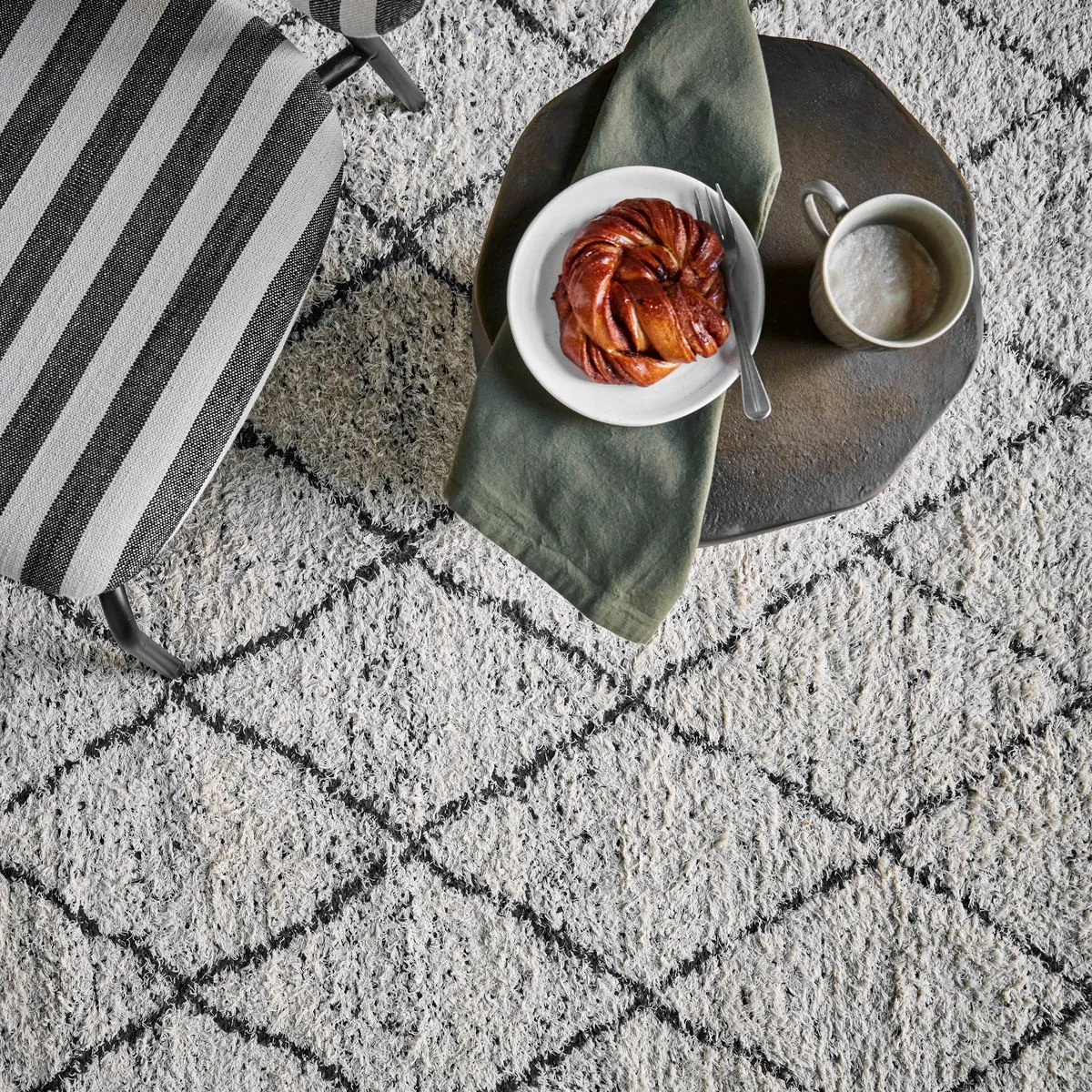 Tapete Cruz, Preto-off white, 140x200 cm House Doctor