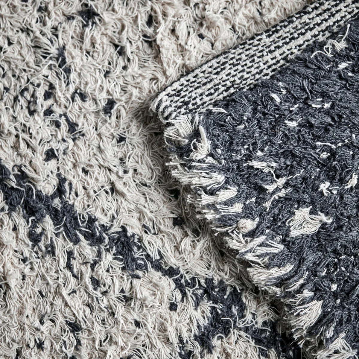 Tapete Cruz, Preto-off white, 140x200 cm House Doctor