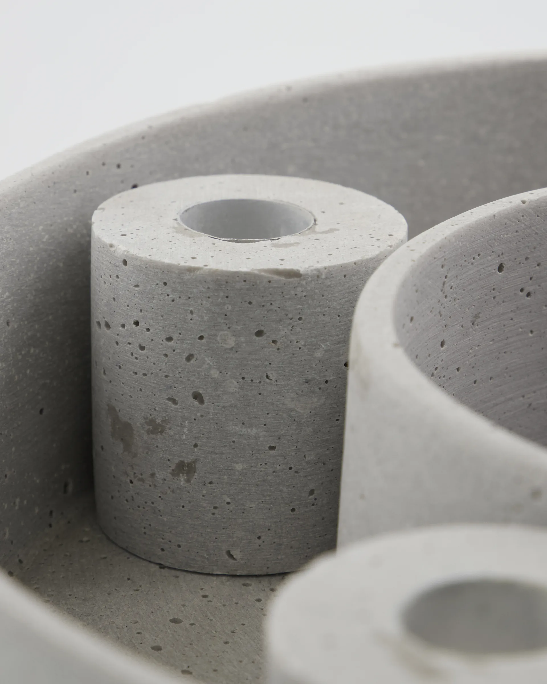 The Ring castiçal, Grey House Doctor