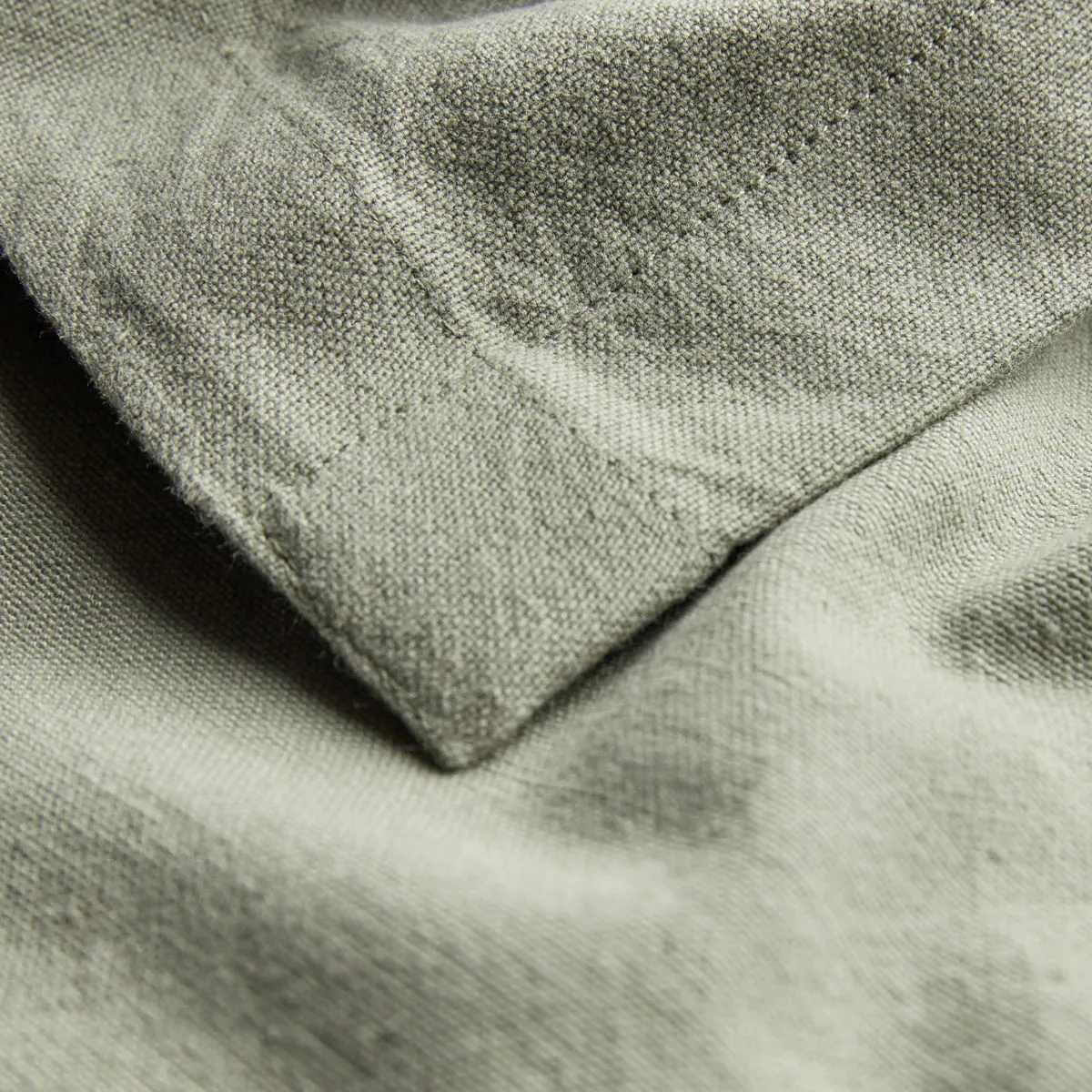 Toalha de mesa Real 140x240 cm, Verde-oliva House Doctor