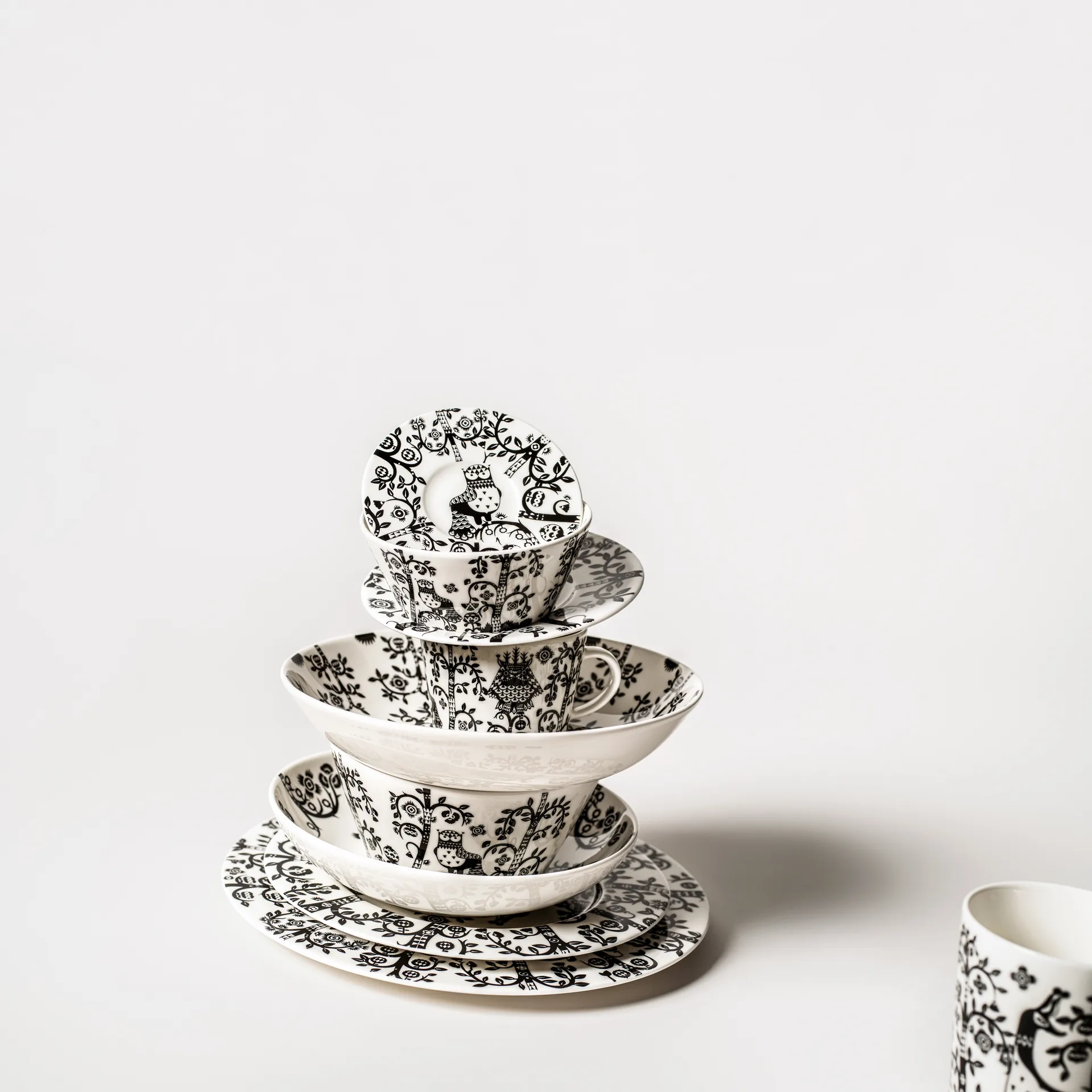 Prato Taika Ø16 cm, Preto Iittala