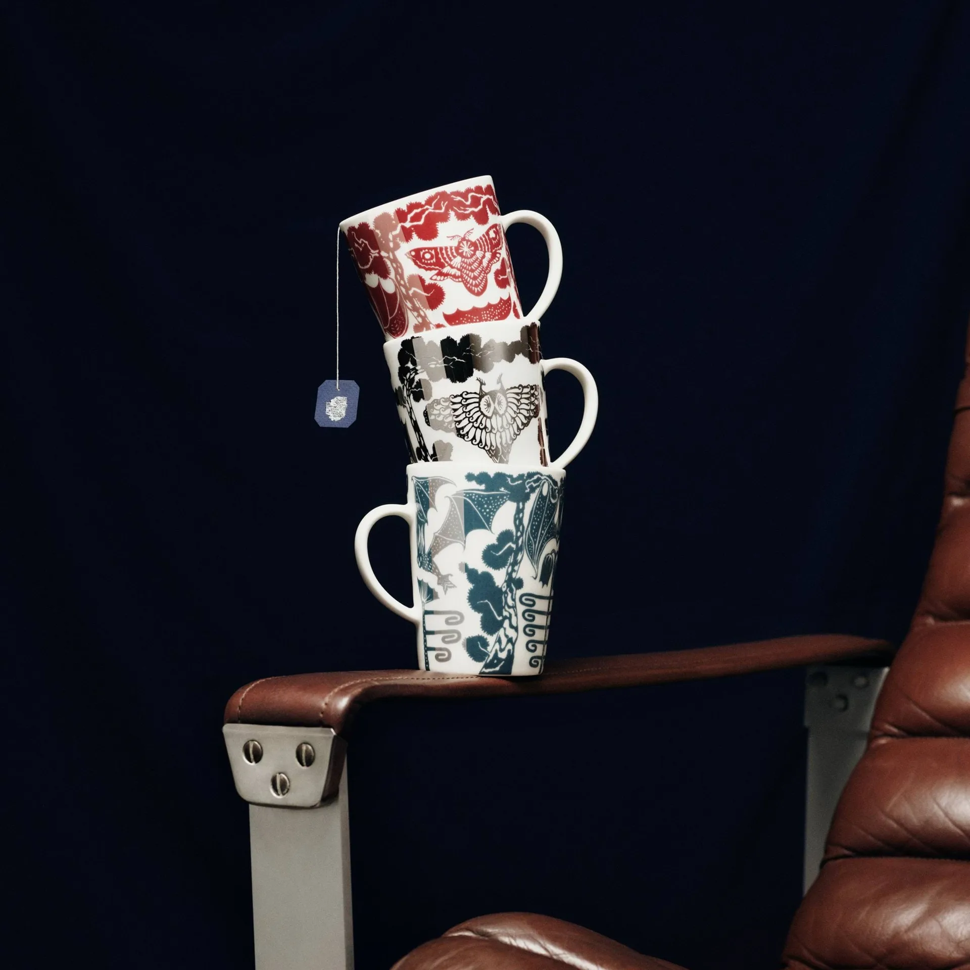 Taika caneca 40 cl embalagem para presente, Yö vermelho granada Iittala