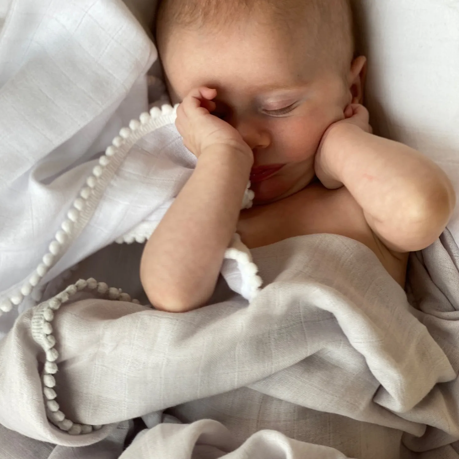 Manta de musselina Pom Pom 120x120 cm, 2 un., Pearl & Dusty gray Jack o Juno