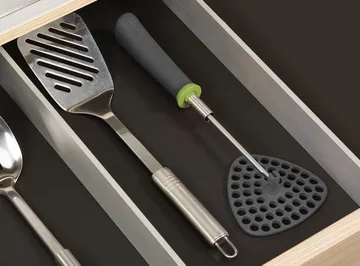 Delta Espremedor de batatas 30,2 cm - Verde-cinza - Joseph Joseph