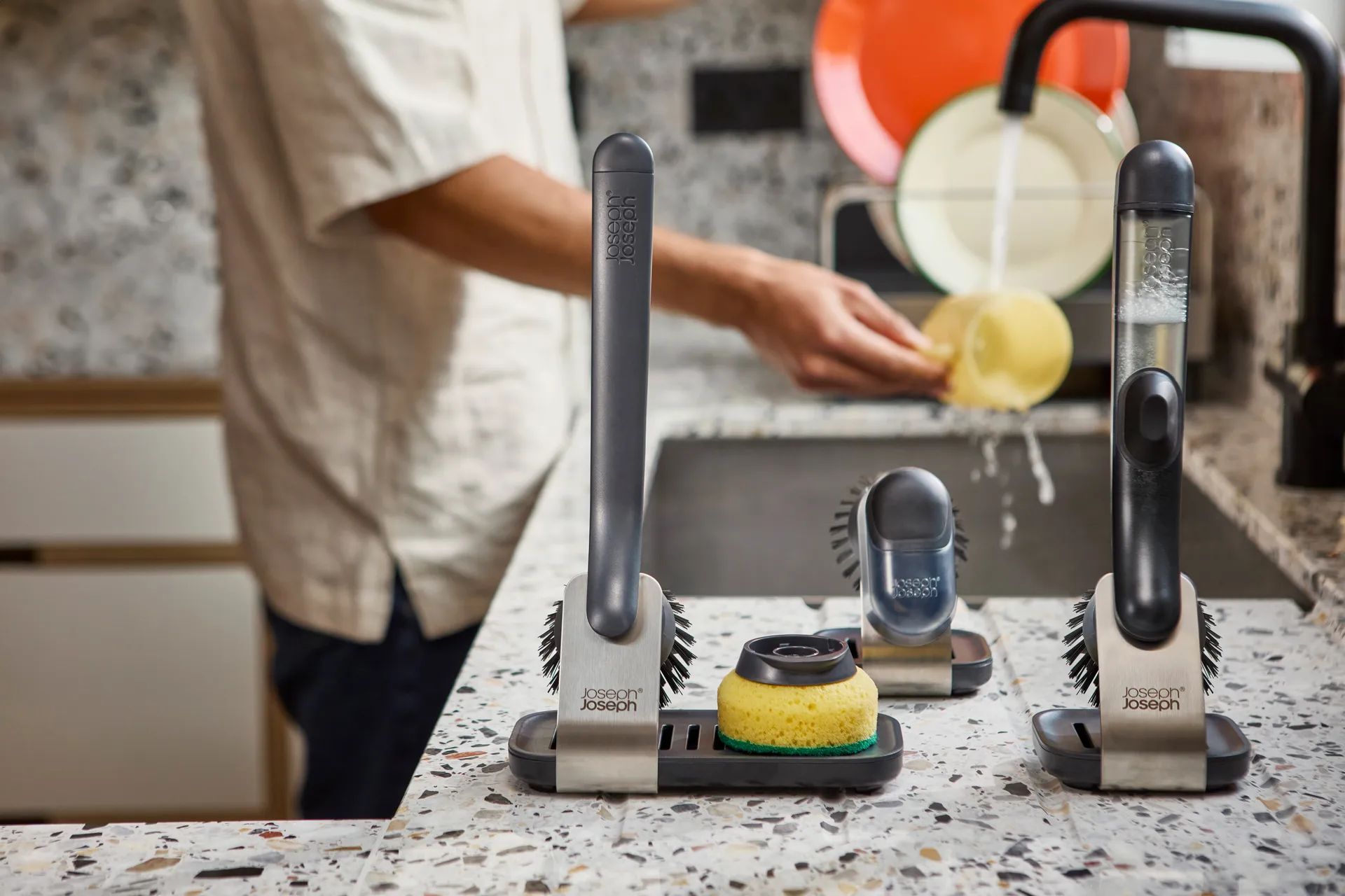 Joseph Joseph Sinktech escova de loiça com suporte de aço, Claro Joseph Joseph