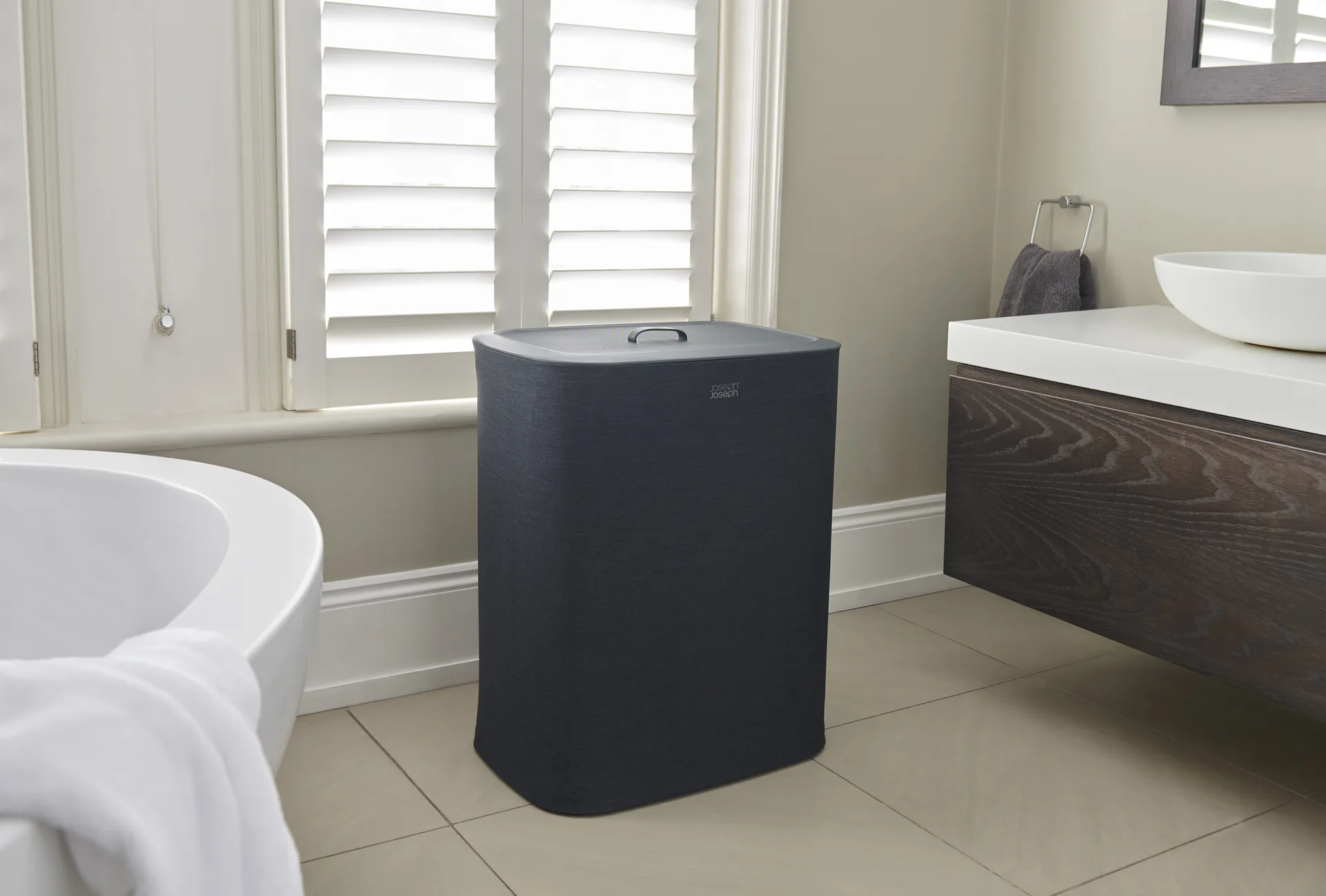 Tota Cesto de roupa 90 L, Preto Joseph Joseph