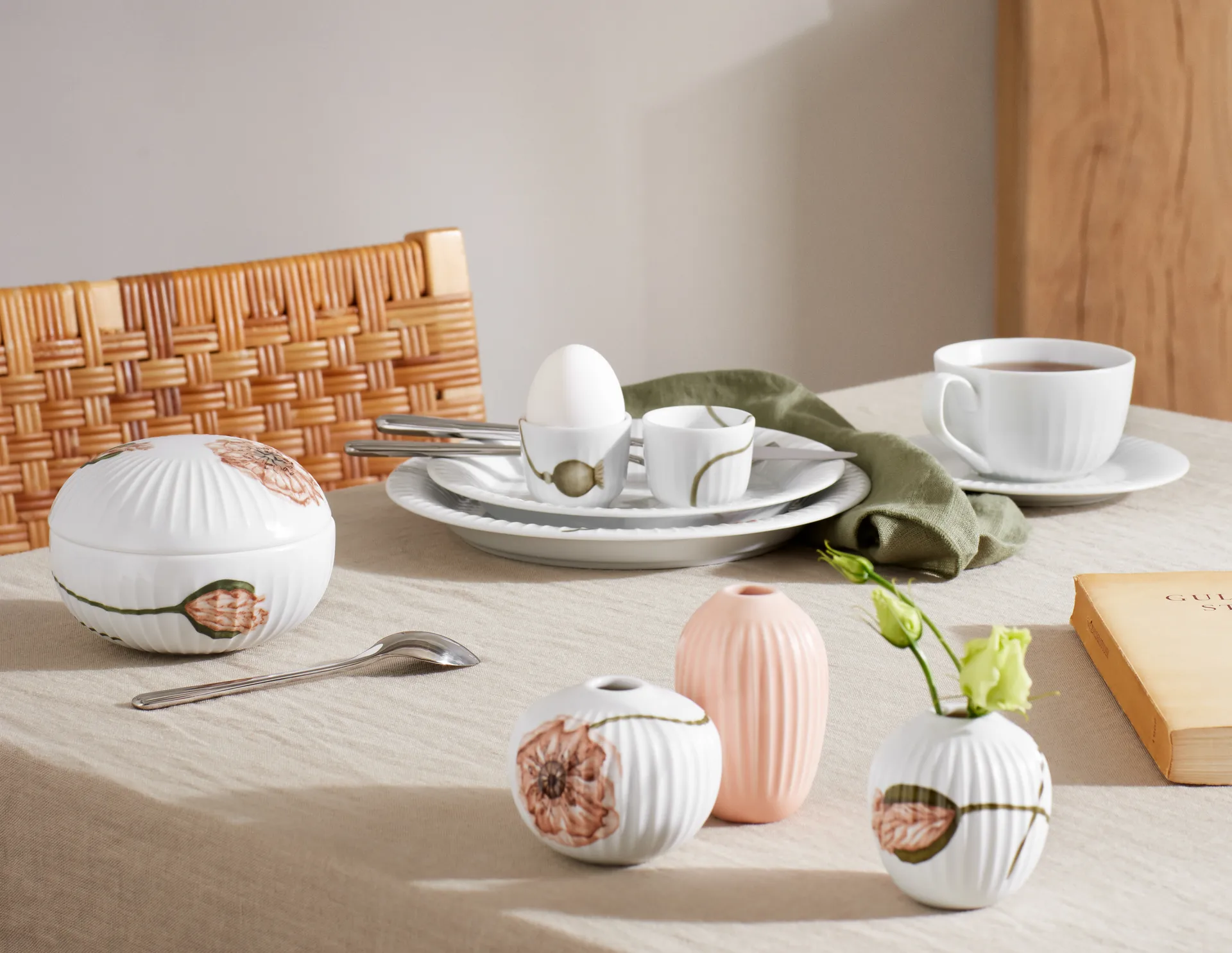 Caixa Hammershøi Poppy Ø12 cm, Branco-detalhes Kähler