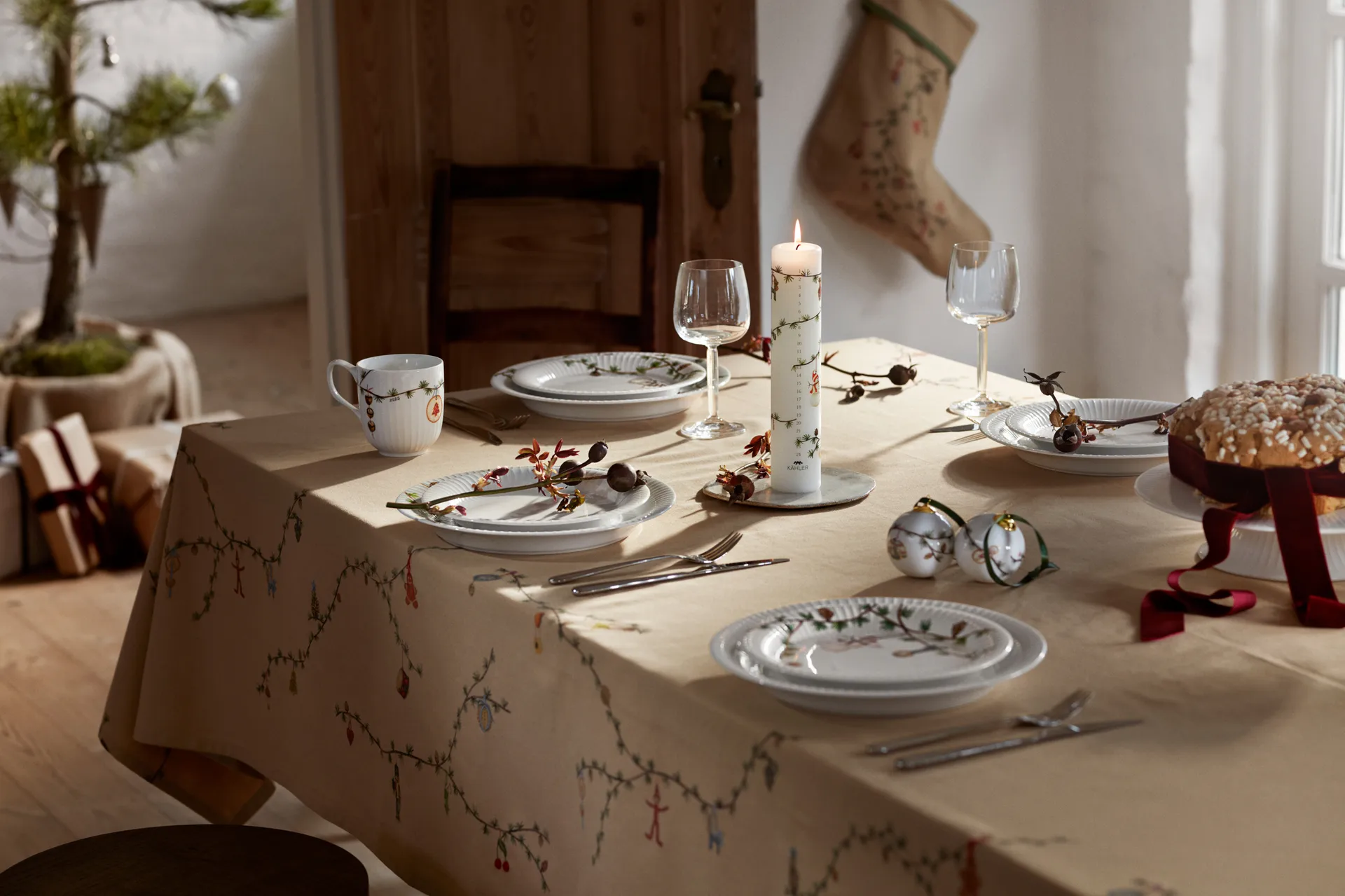 Hammershøi Christmas toalha de mesa bege, 150x270 cm Kähler