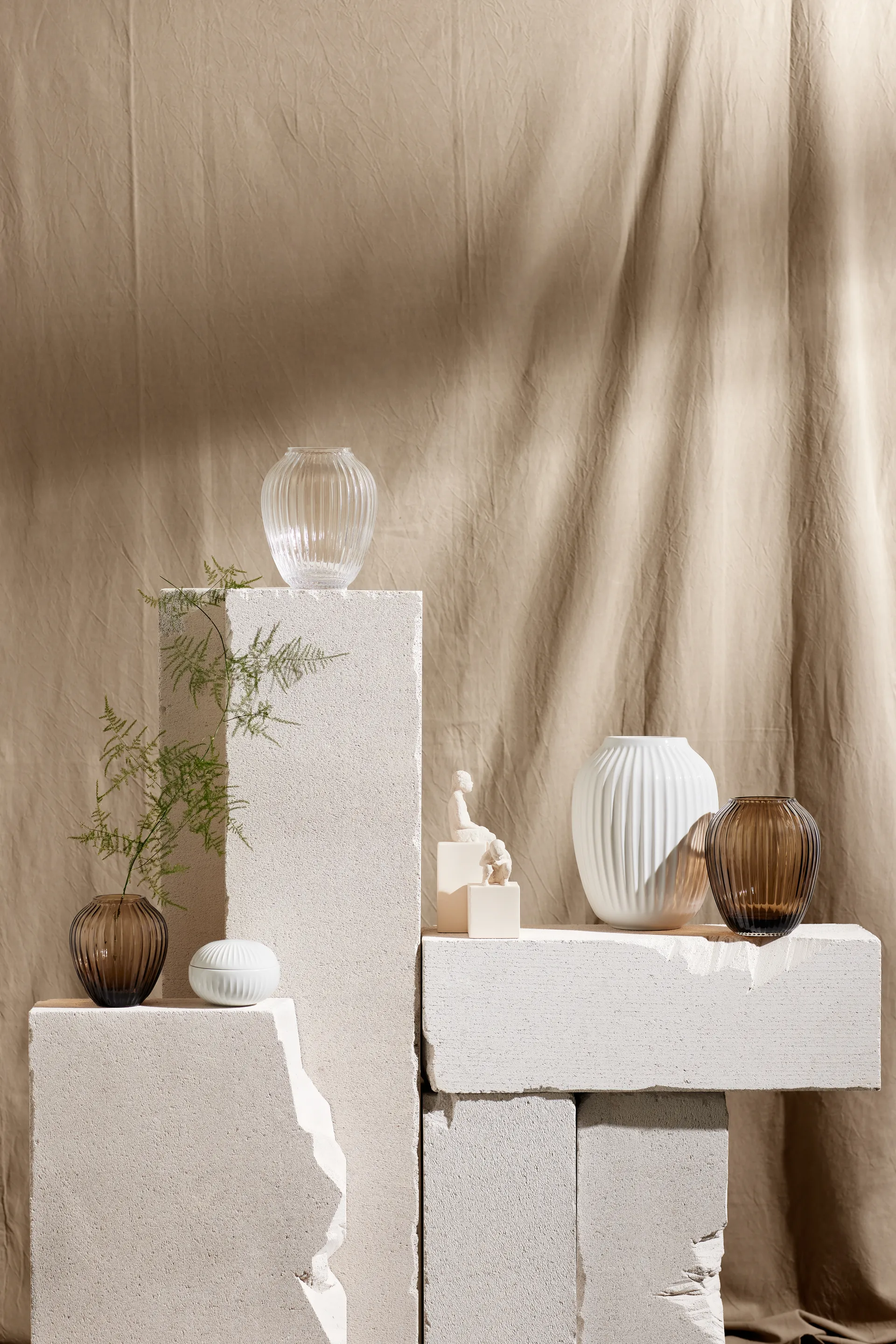 Vaso de vidro Hammershøi 14 cm, Walnut Kähler