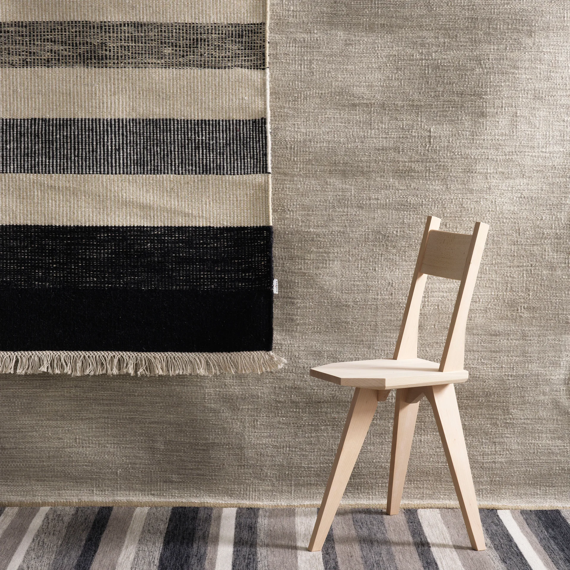 Tapete Tofta Wave 170 x 240 cm, Preto-branco Kateha