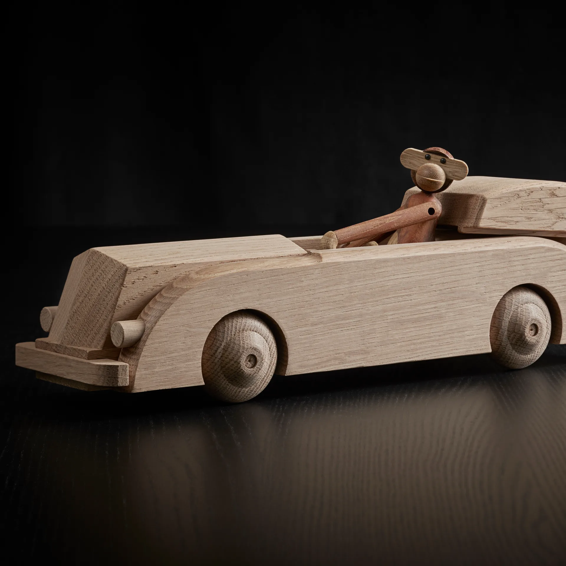 Limusine grande Kay Bojesen , Carvalho Kay Bojesen Denmark