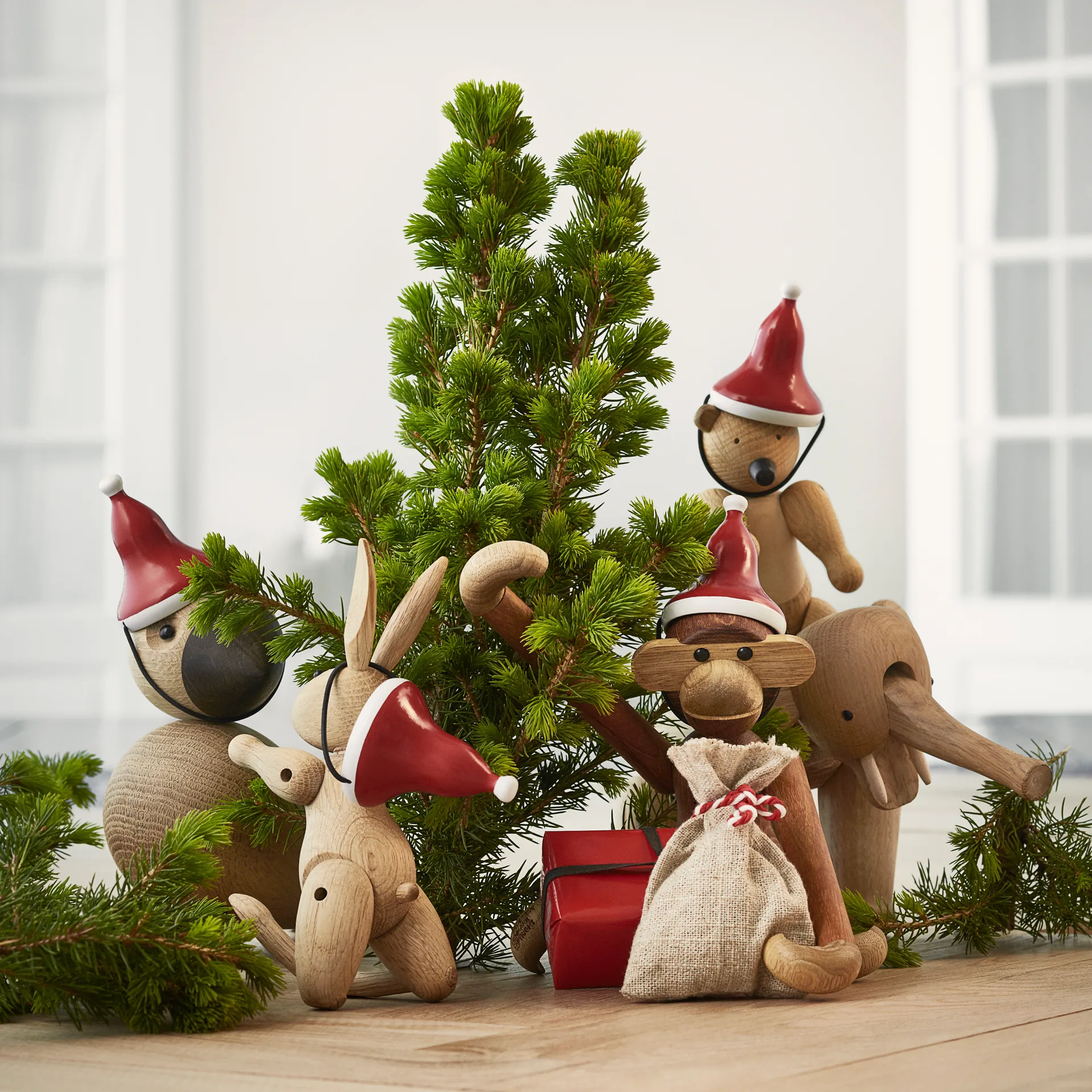 Pequeno macaco com chapéu de Natal,  Kay Bojesen Denmark