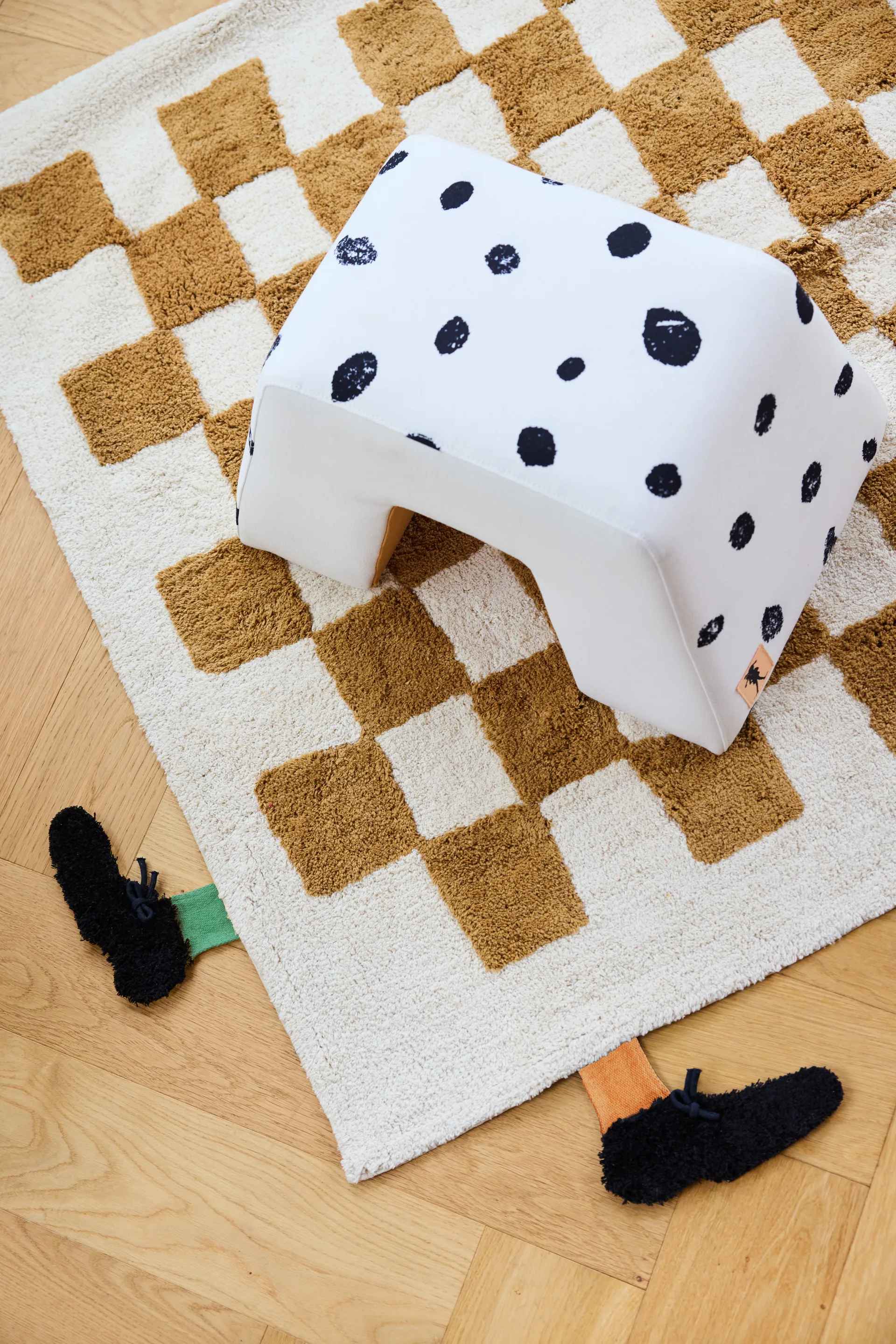 Pippi banquinho, Branco-laranja Kid's Concept