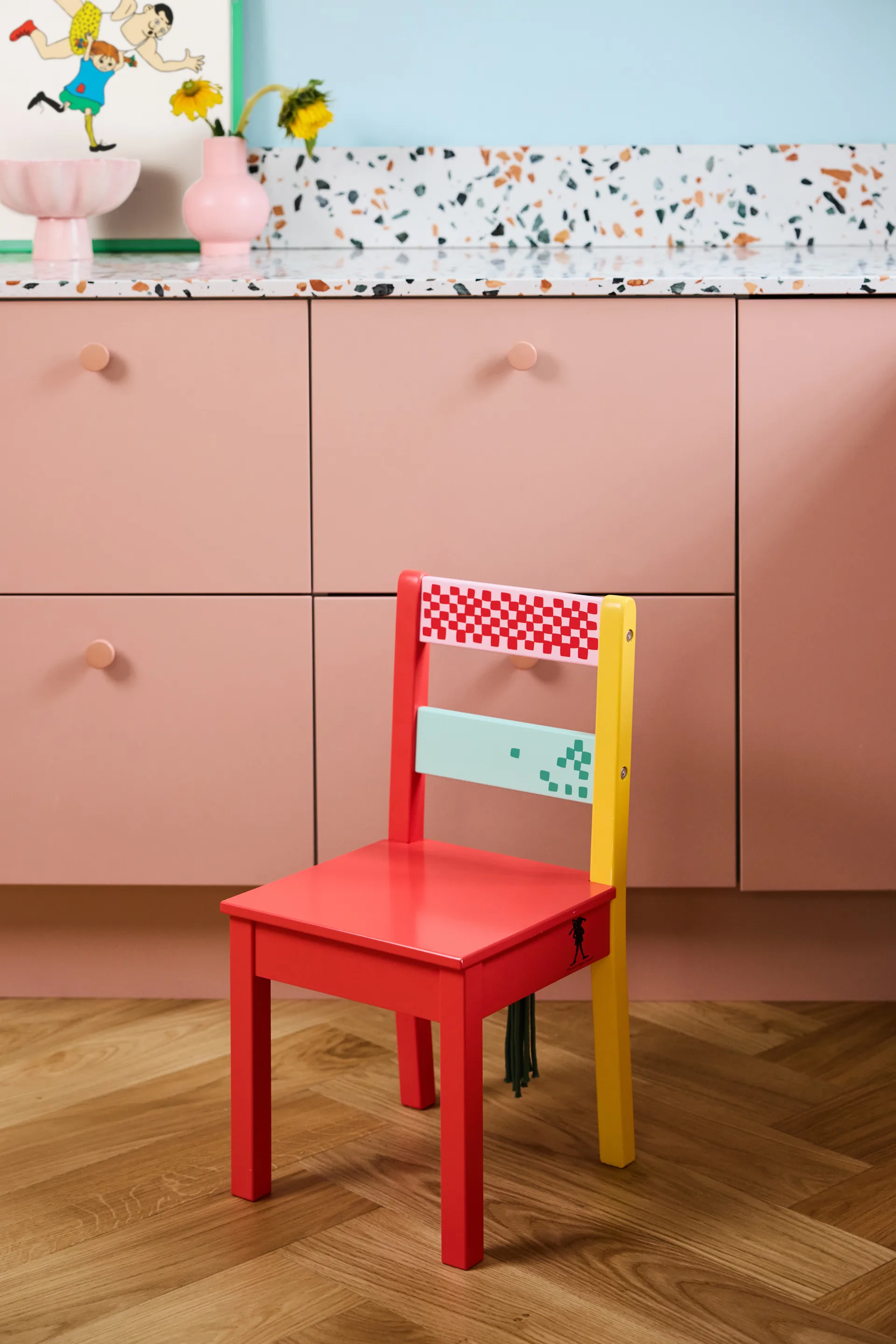 Pippi cadeira, Multicor Kid's Concept