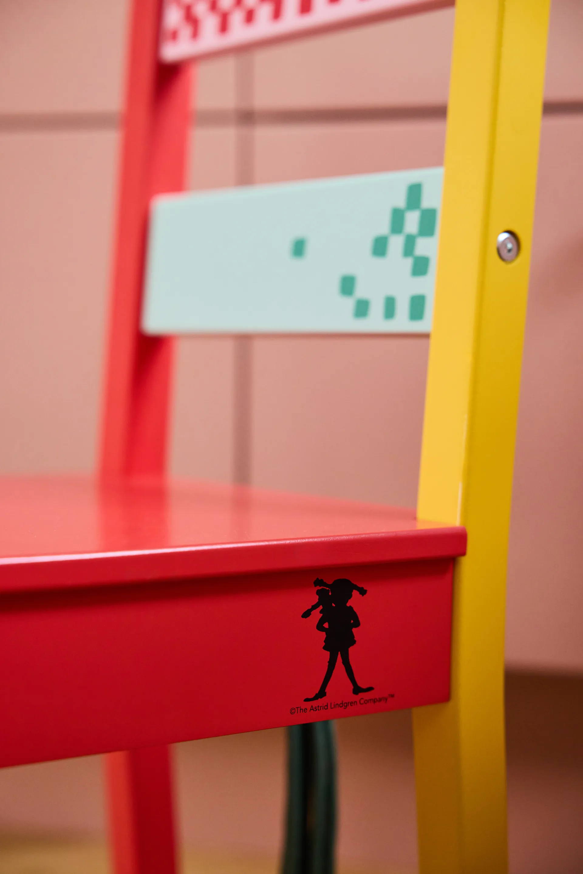 Pippi cadeira, Multicor Kid's Concept