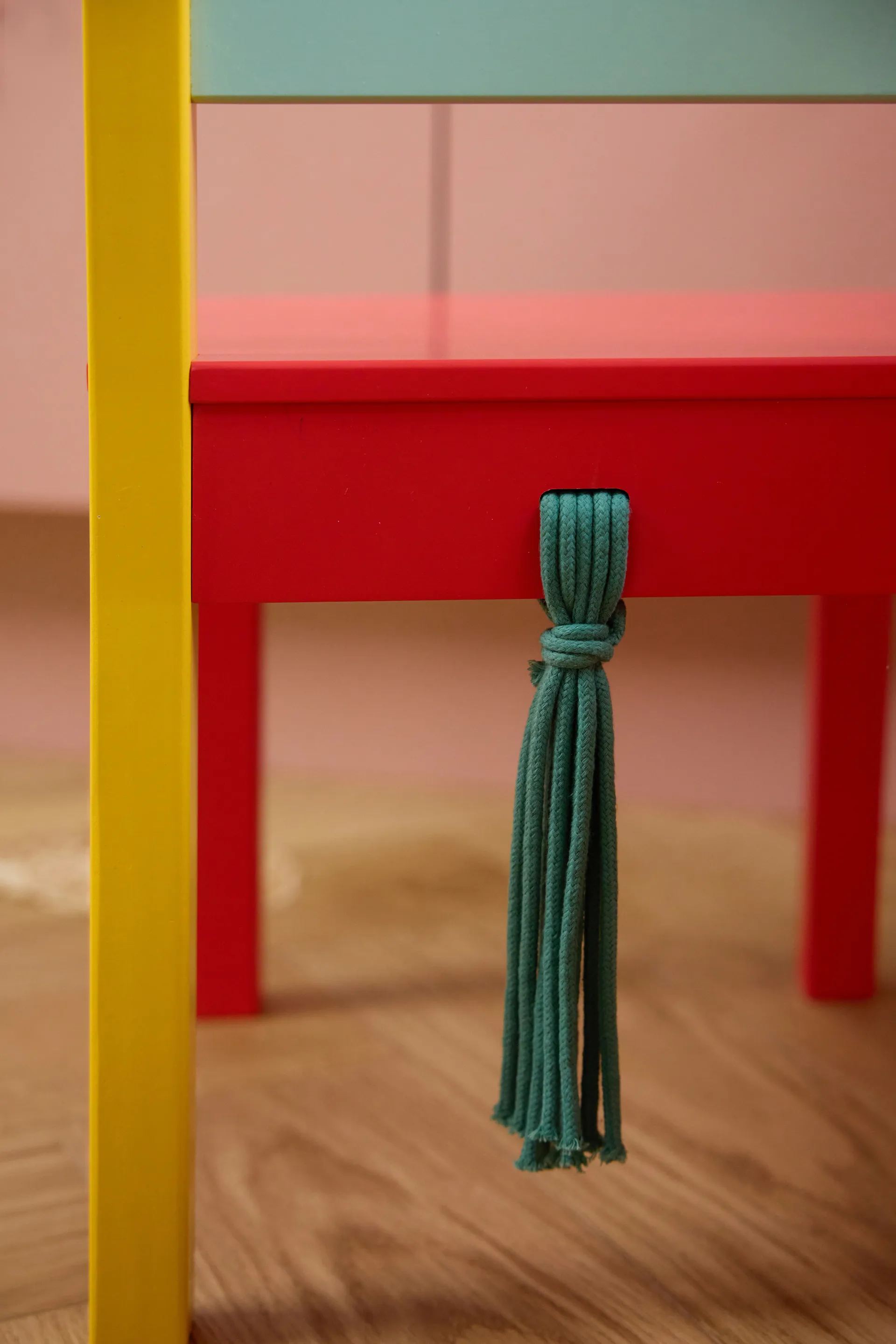 Pippi cadeira, Multicor Kid's Concept