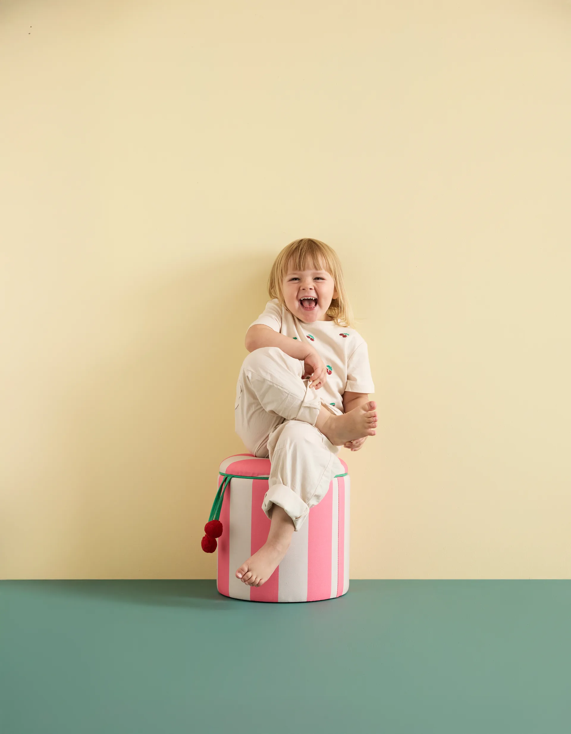 Pufe cilíndrico com arrumação, Rosa, Ø40x30,5 cm Kid's Concept