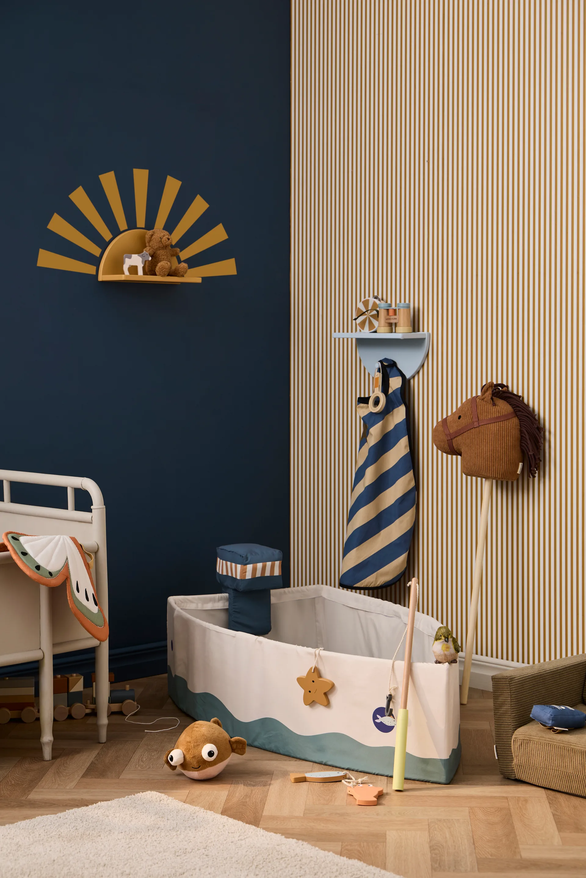 Star prateleira circular incluindo autocolantes, Mostarda Kid's Concept