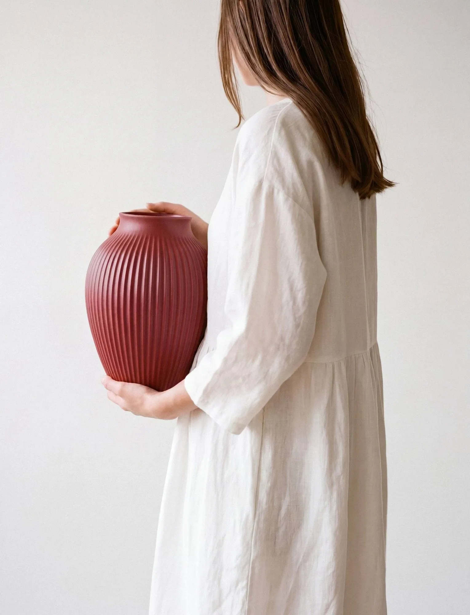 Knabstrup vaso estriado 20 cm, Vermelho cereja suave Knabstrup Keramik