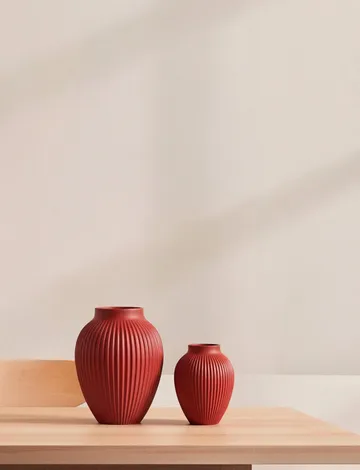 Knabstrup vaso estriado 27 cm - Vermelho cereja suave - Knabstrup Keramik
