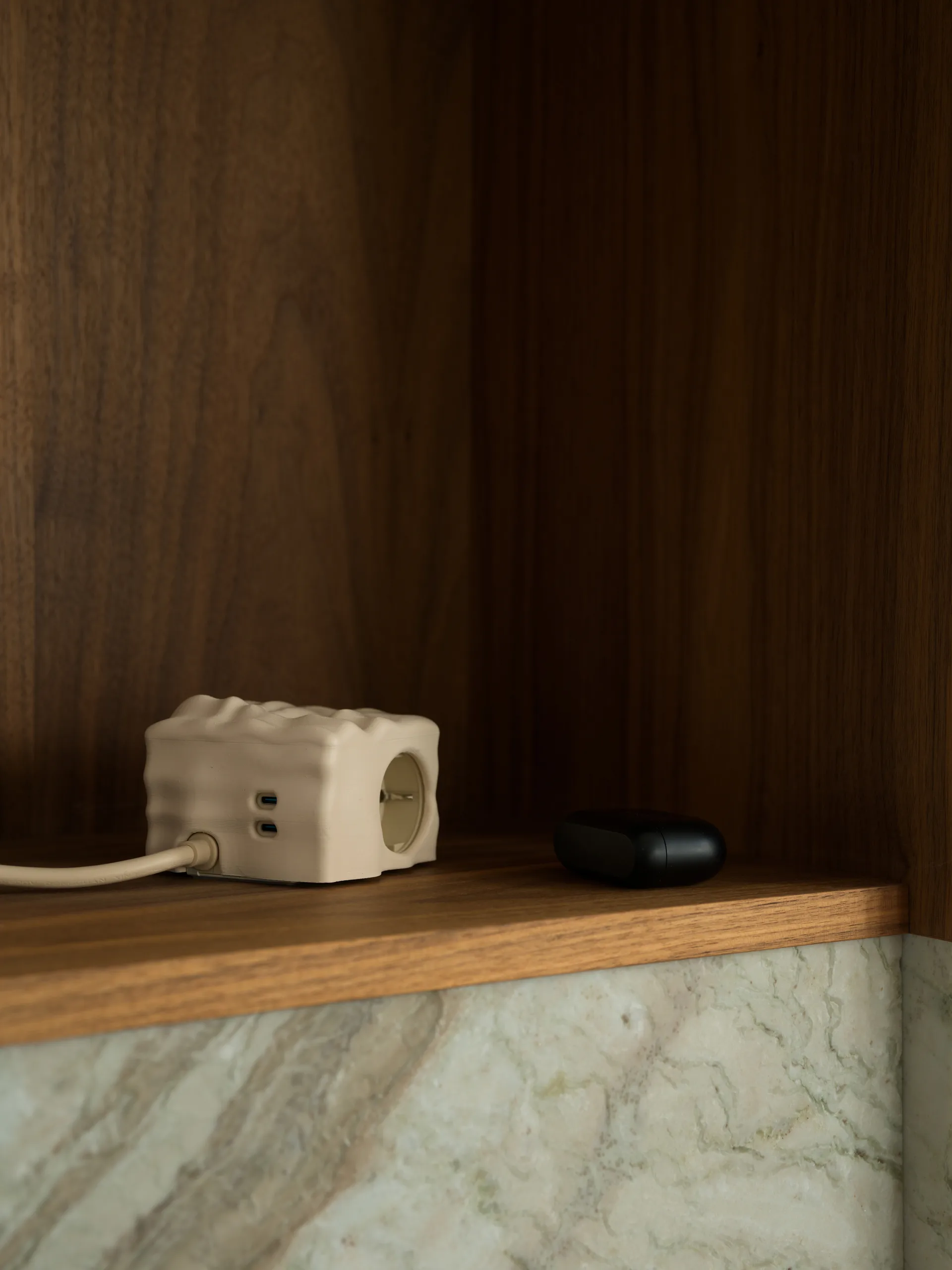 Cumulus+ case-capa para tomada múltipla Cuboid+, Beige Kord