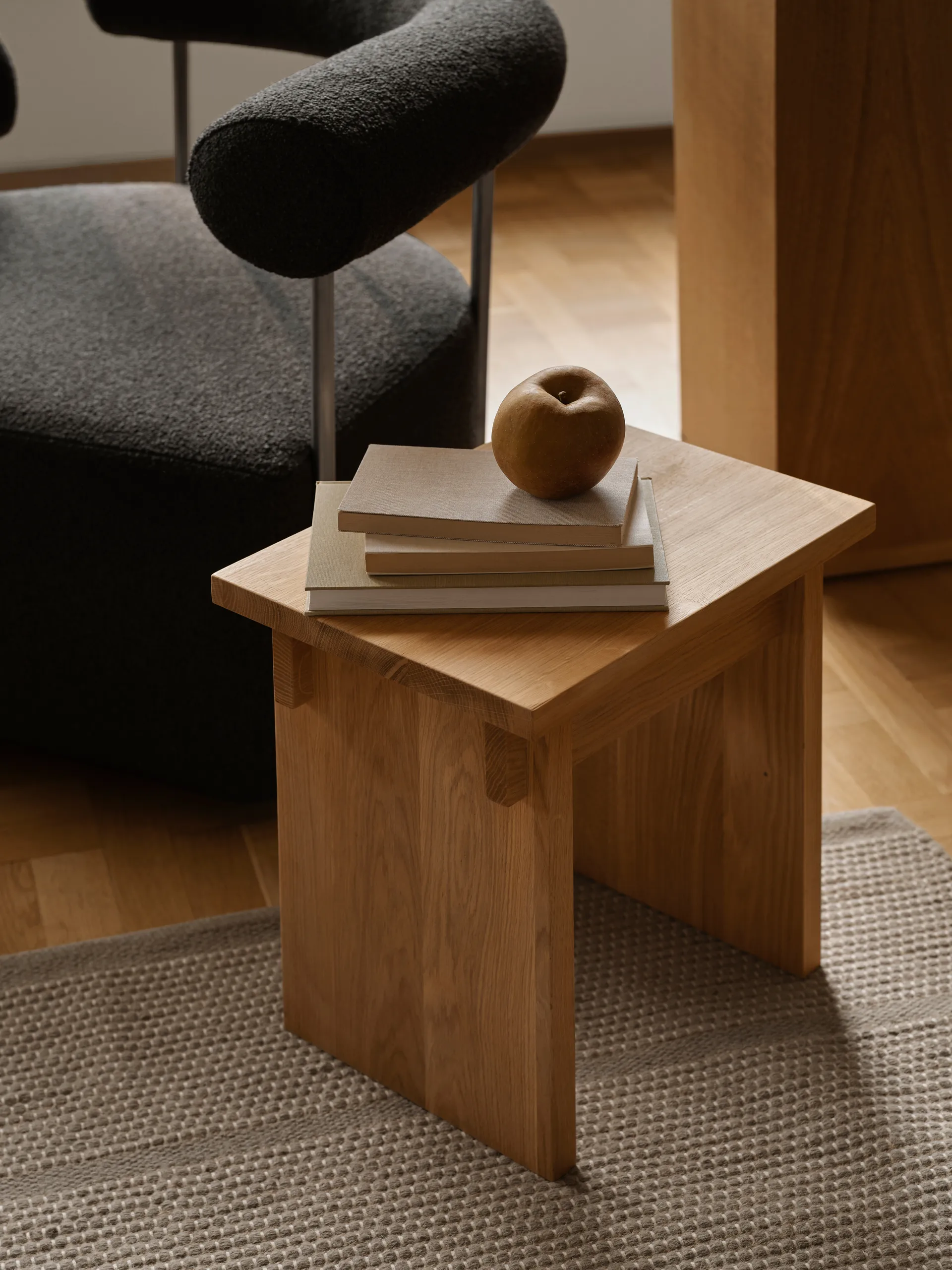 Artisan banco 30x40 cm, Carvalho aquecido laqueado Kristina Dam Studio