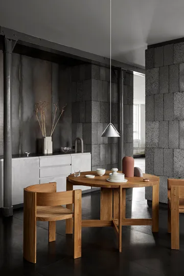 Collector mesa de jantar Ø120x74 cm - Carvalho aquecido laqueado - Kristina Dam Studio