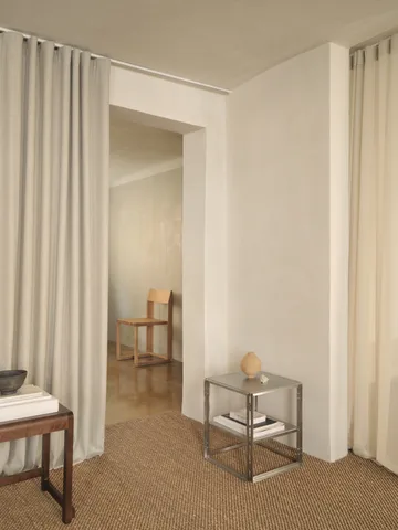 Foldable mesa lateral 40x40 cm - Aço inoxidável escovado - Kristina Dam Studio