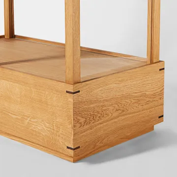 Japanese vitrina grande - Carvalho aquecido oleado - Kristina Dam Studio