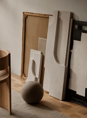 Serif Relief decoração de parede L - Off white - Kristina Dam Studio