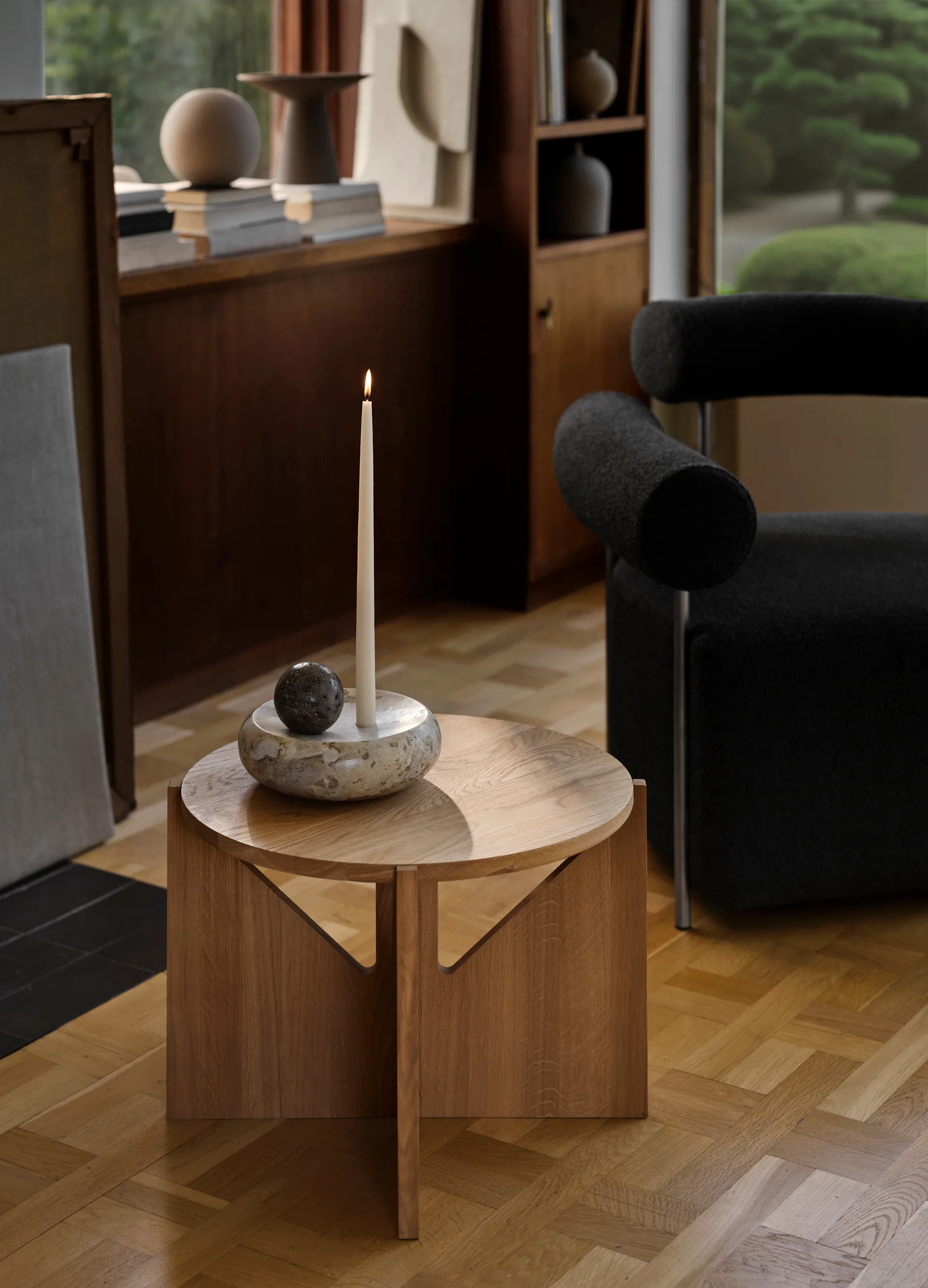 Simple mesa de centro Ø52 cm, Carvalho aquecido laqueado Kristina Dam Studio