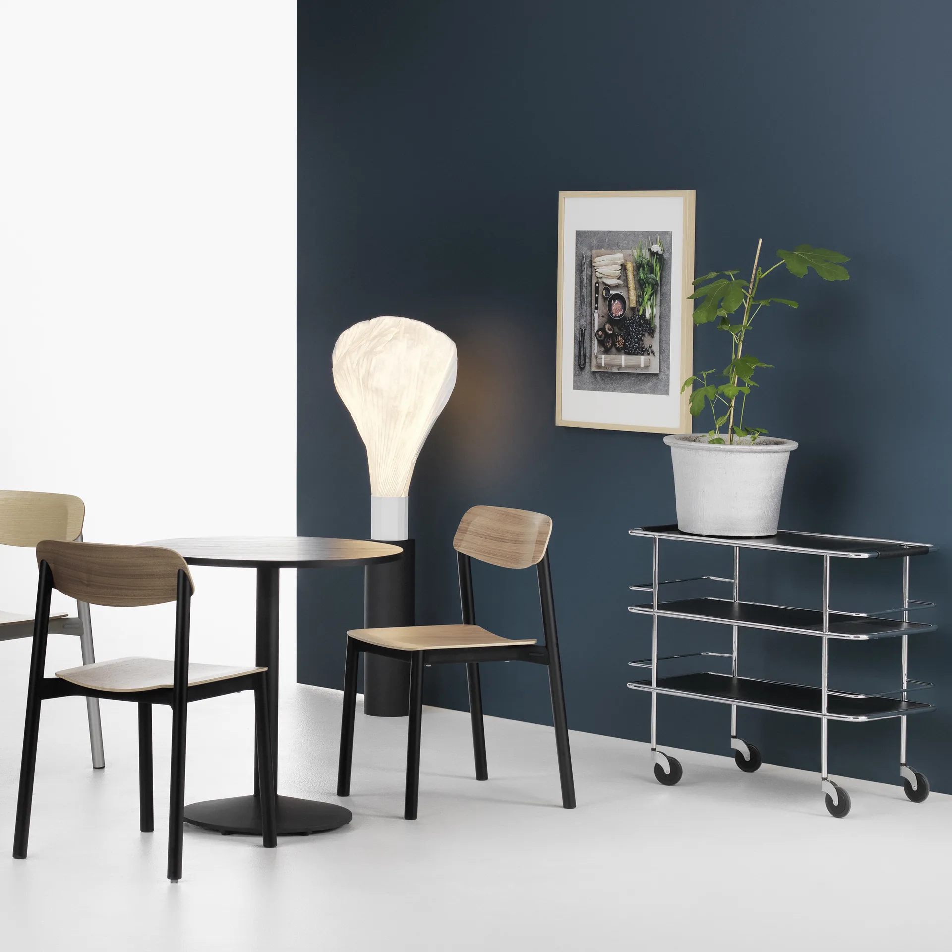 Carrinho de serviço Cargo, Laminado preto-cromo Lammhults