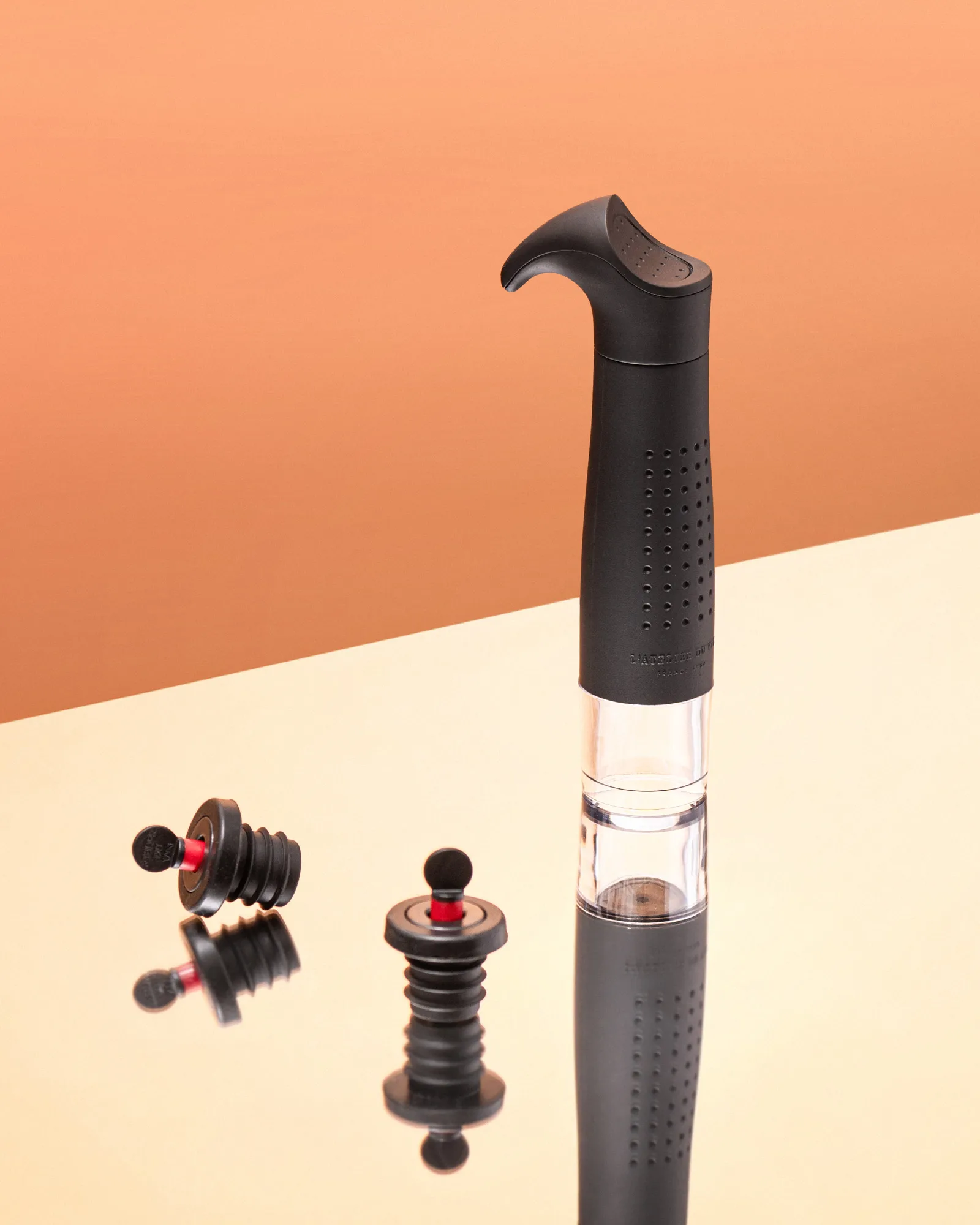 Gard'vin bomba de vácuo ON/OFF, Preto L'Atelier du Vin