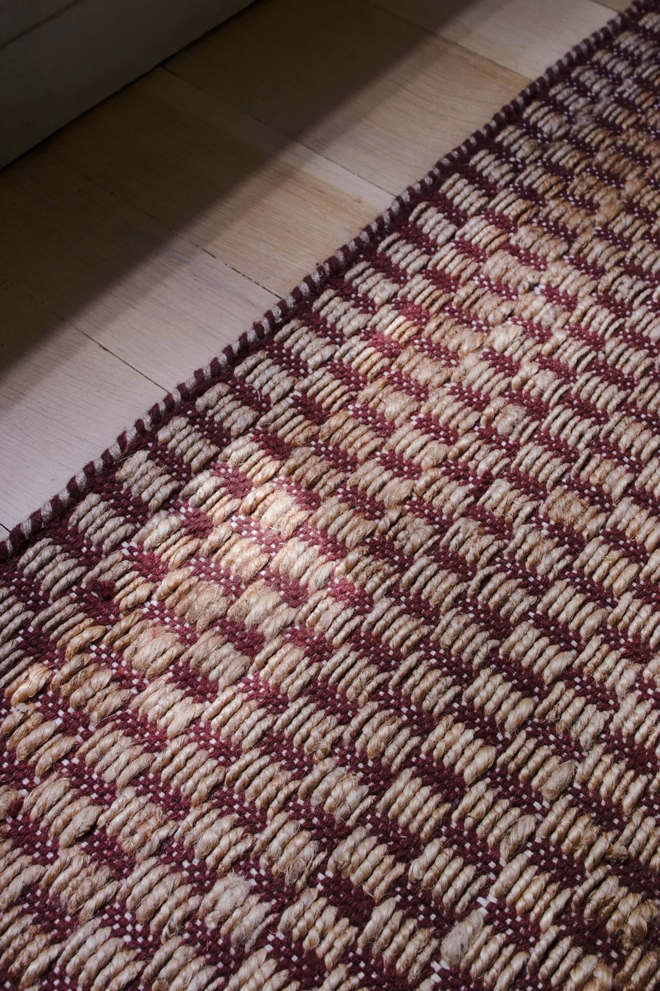 Barley tapete de juta, Burgundy, 140x200 cm Layered