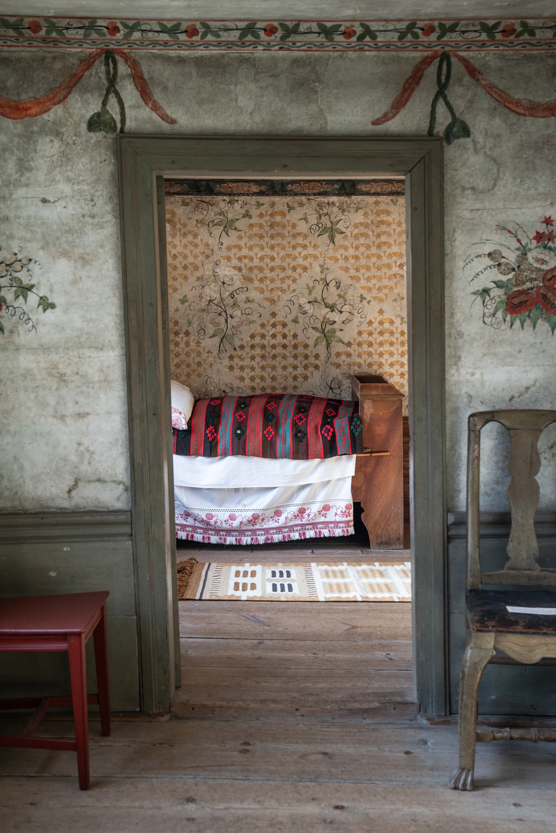 Tapete Röllakan Hilma, Marigold Layered