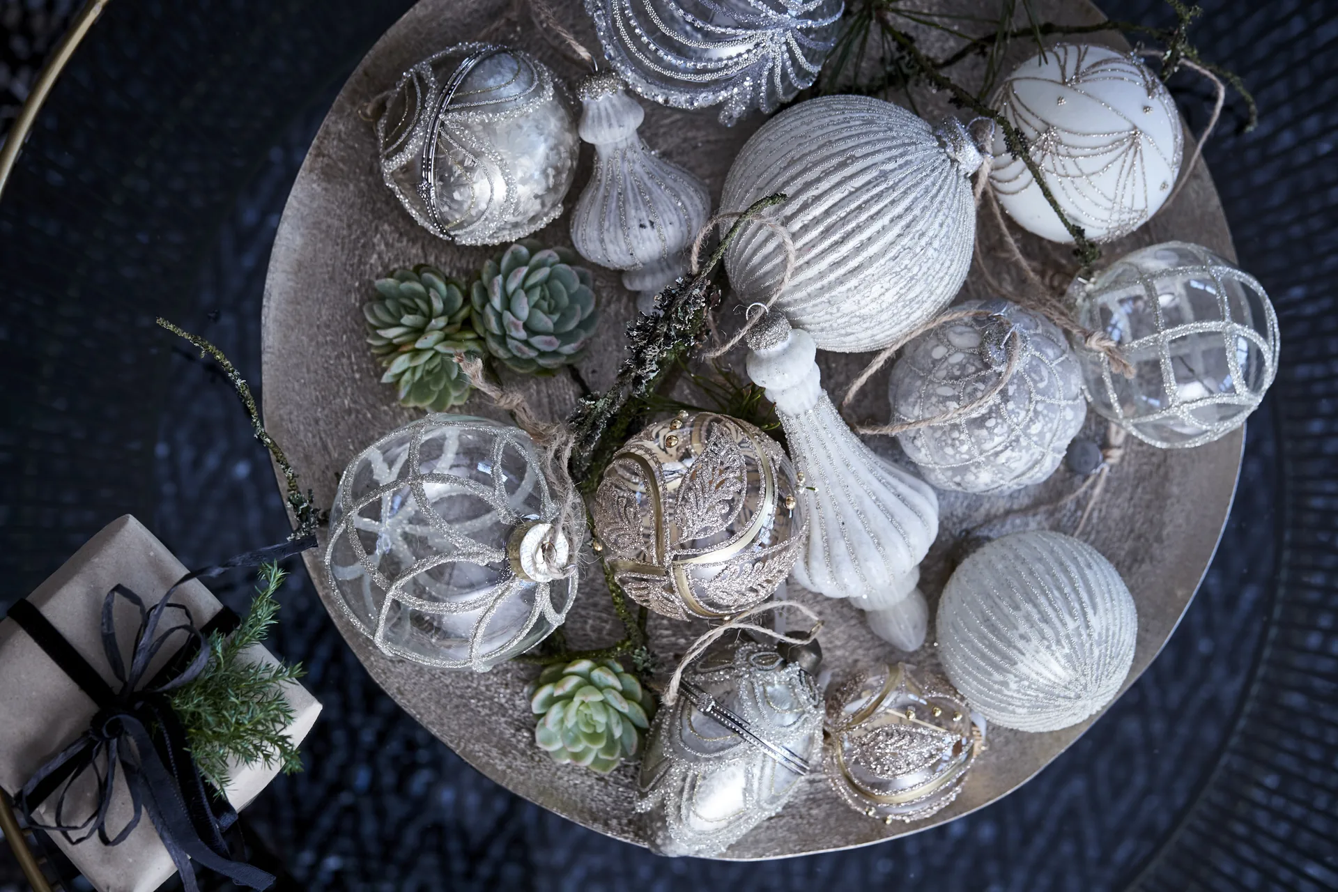 Bola de natal Norille Ø8 cm, Branco-prateado antigo Lene Bjerre